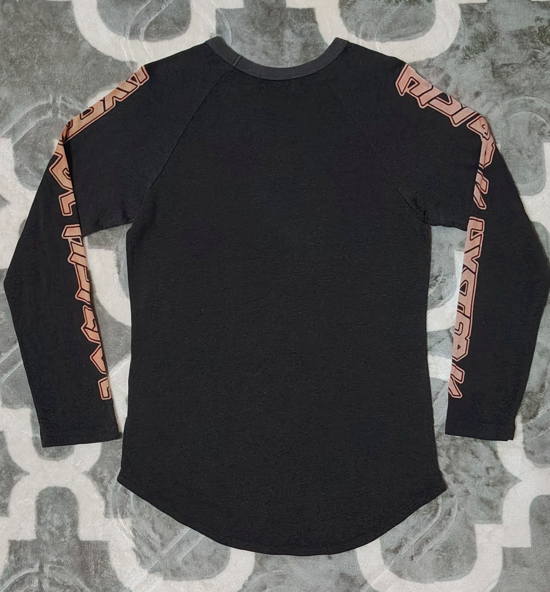 Hysteric Glamour Hysteric Glamour Metal Print Raglan Crewneck Longsleeve Size US M / EU 48-50 / 2 - 7 Thumbnail