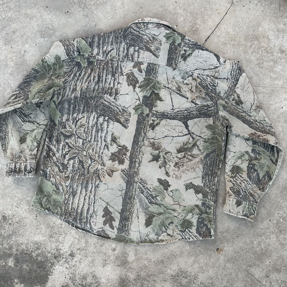 Realtree × Vintage Crazy Vintage 90s Faded Realtree Camo Shirt Size US XL / EU 56 / 4 - 1 Thumbnail