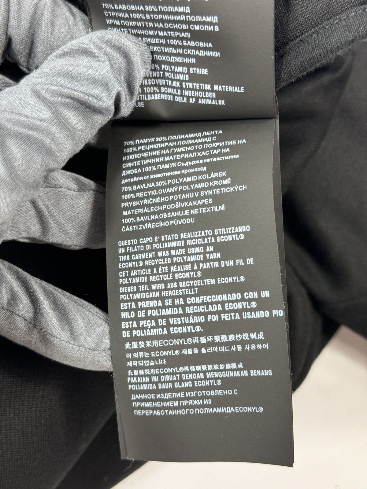 Prada TRIANGLE LOGO JOGGERS Size US 30 / EU 46 - 12 Thumbnail