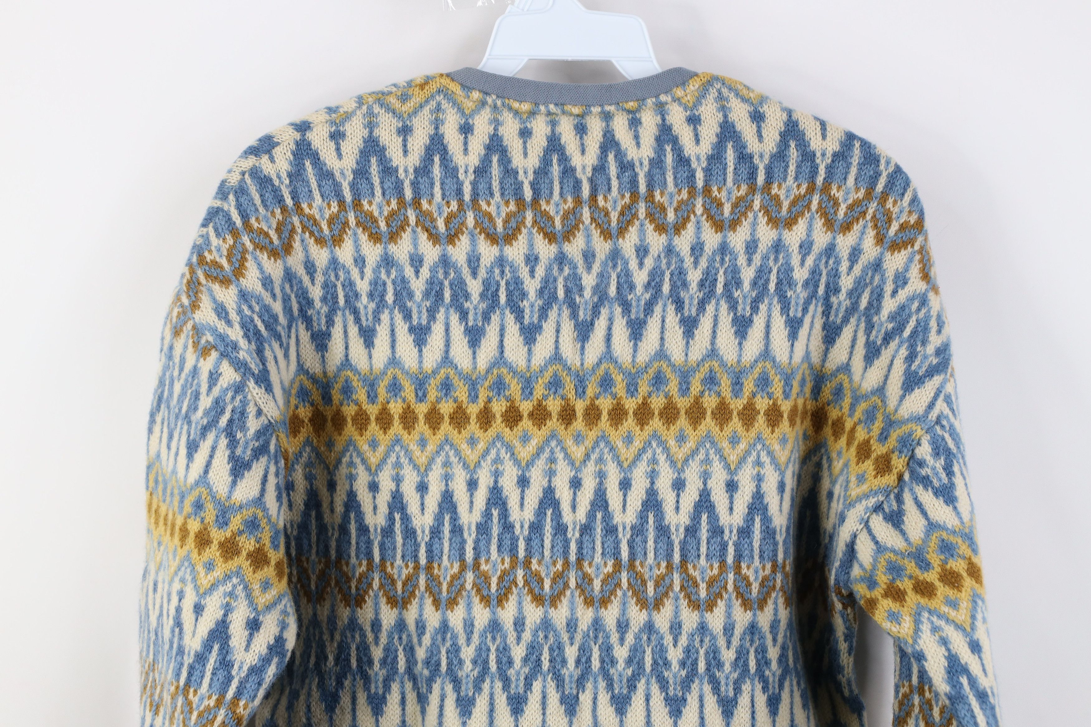 Vintage Vintage 50s 60s Fair Isle Knit V-Neck Sweater Iceland Size L / US 10 / IT 46 - 9 Thumbnail
