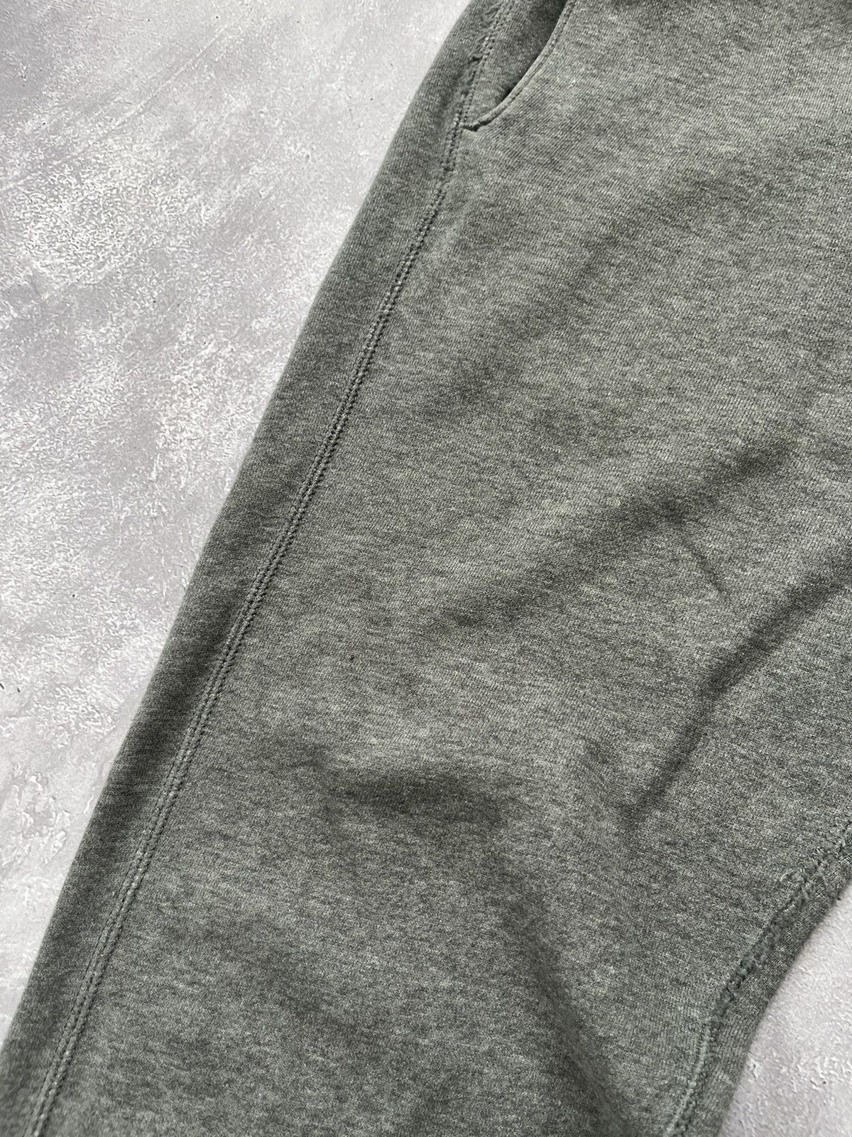 Abercrombie & Fitch VINTAGE ABERCROMBIE & FITCH GRAY SWEATPANTS MEDIUM Size US 32 / EU 48 - 6 Thumbnail