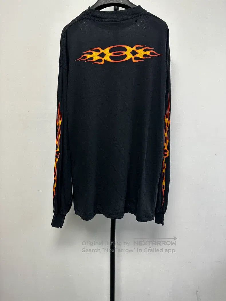 Balenciaga Balenciaga Round Neck Long Sleeve Flame Printed T-Shirt Size US S / EU 44-46 / 1 - 2 Thumbnail