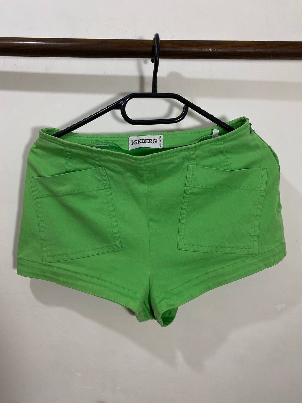 Iceberg Iceberg shorts Size 30" / US 8 / IT 44 - 1 Thumbnail