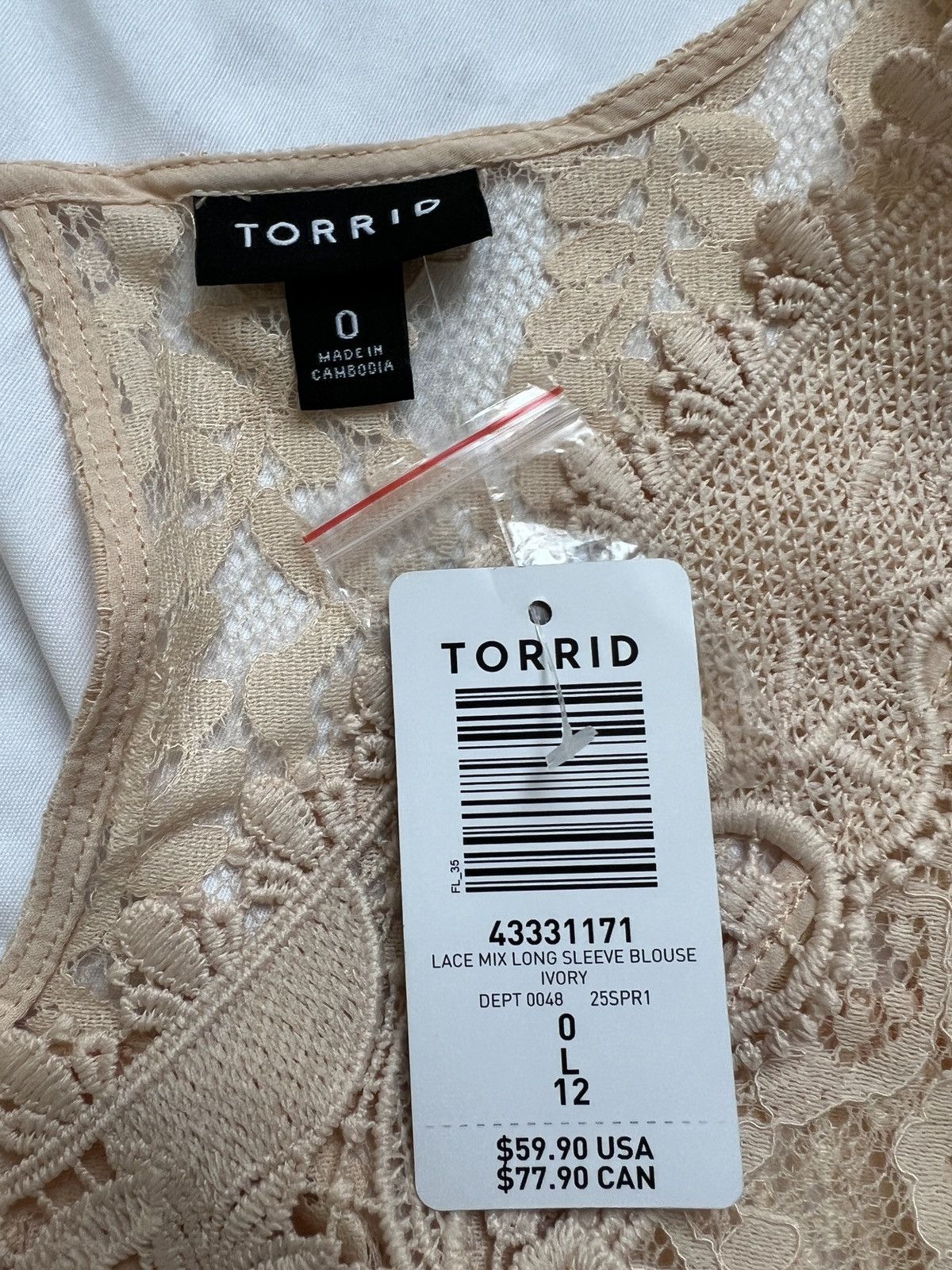 Torrid torrid Beige Lace V-Neck Long Sleeve Blouse Size L / US 10 / IT 46 - 5 Thumbnail
