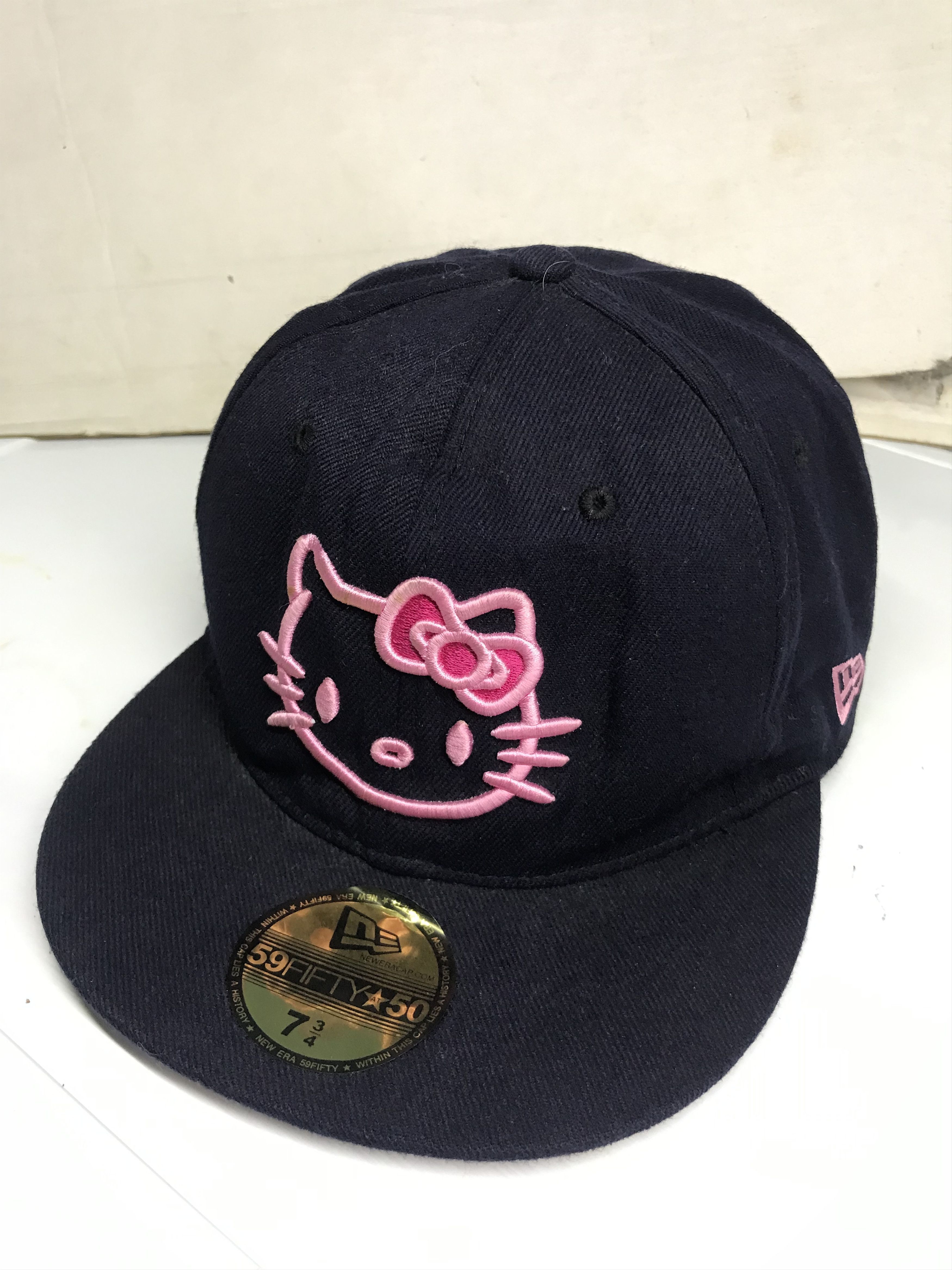 Anime Vintage New Era Hello Kitty Baseball Hat Size ONE SIZE - 1 Thumbnail