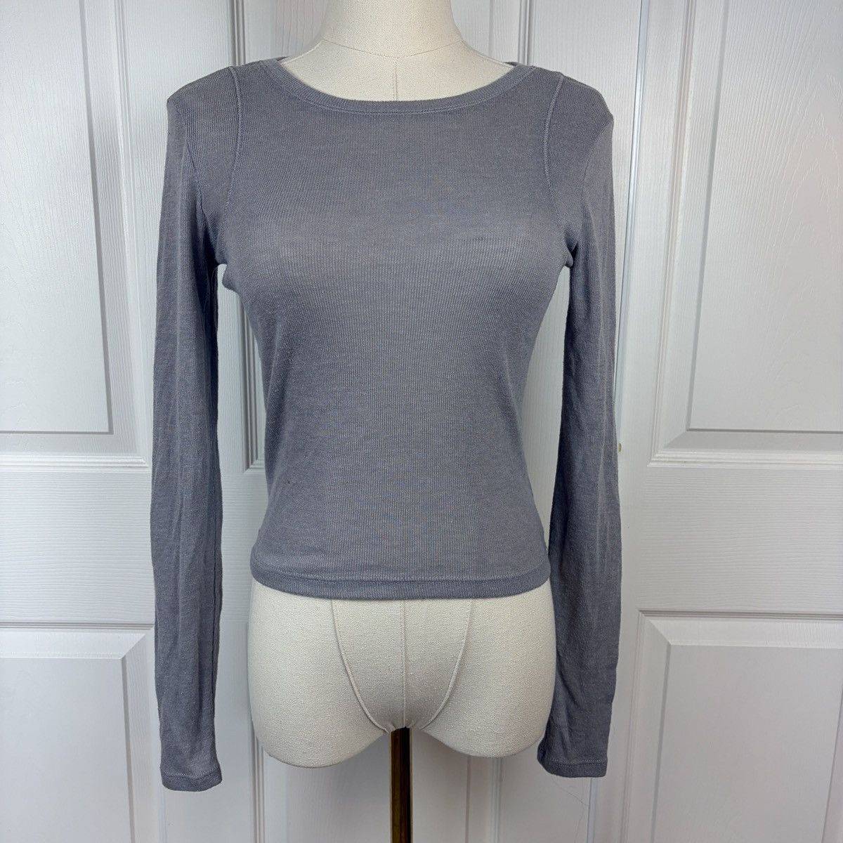 Pacsun Pacsun gray fitted cropped long sleeve top Size S / US 4 / IT 40 - 1 Thumbnail