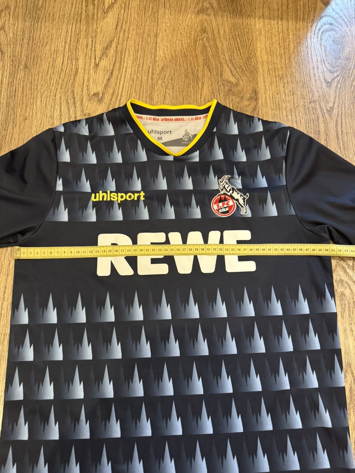 Other 1.FC KOLN GERMANY UHLSPORT 2019/2020 FOOTBALL SHIRT SIZE M Size US M / EU 48-50 / 2 - 3 Thumbnail