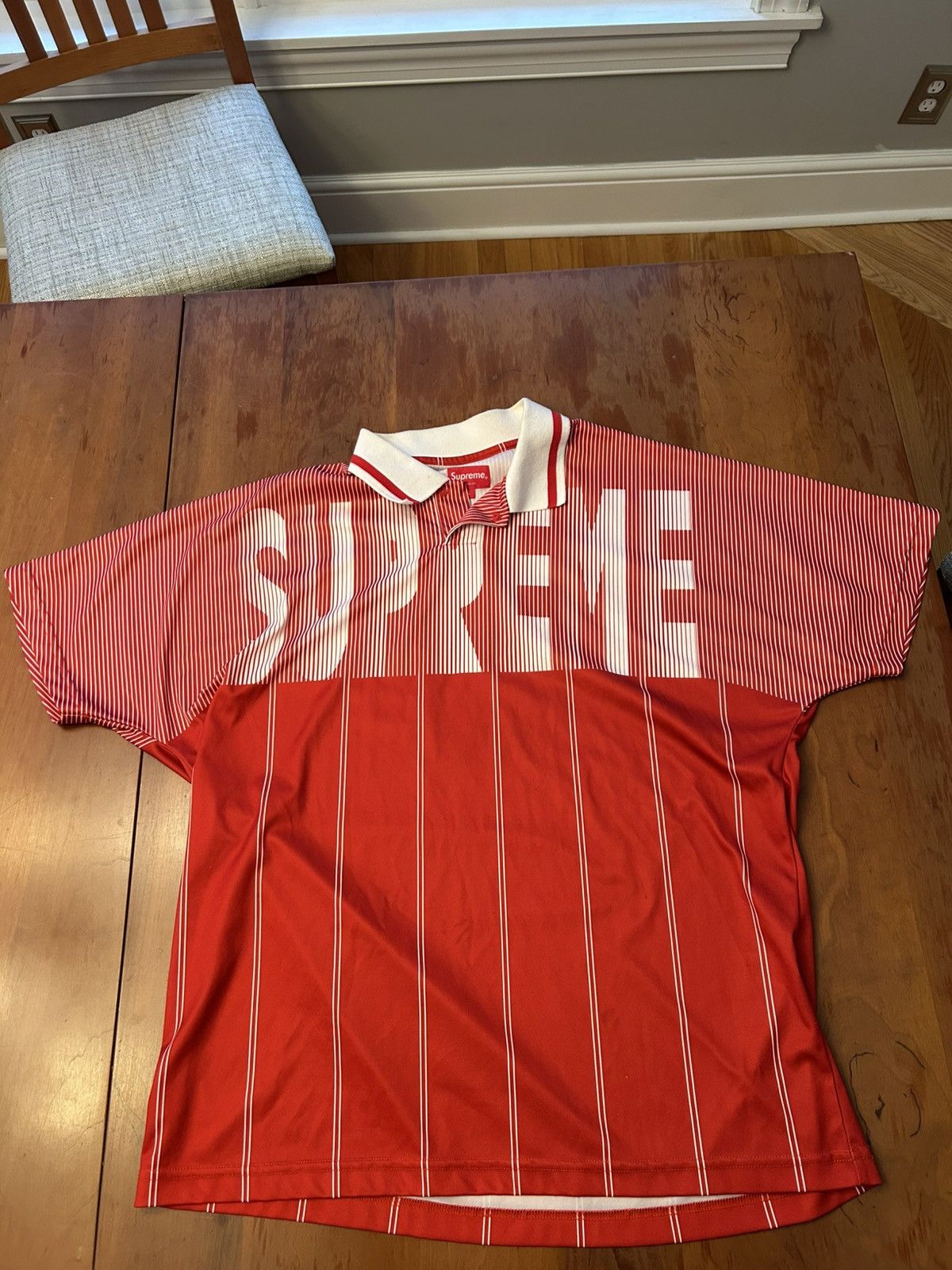 Supreme Chest Stripe Rugby 