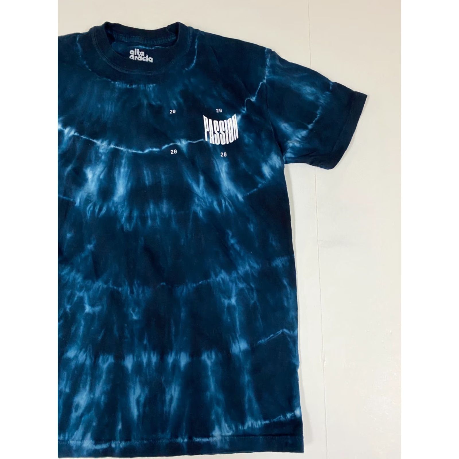 Gildan Gildan M Mens Shirt Short Sleeve Crew Neck Blue Tie Dye Georgia Waves 90s American University Colorful Breathable Pockets Regular Cotton Shirt Size US M / EU 48-50 / 2 - 3 Thumbnail