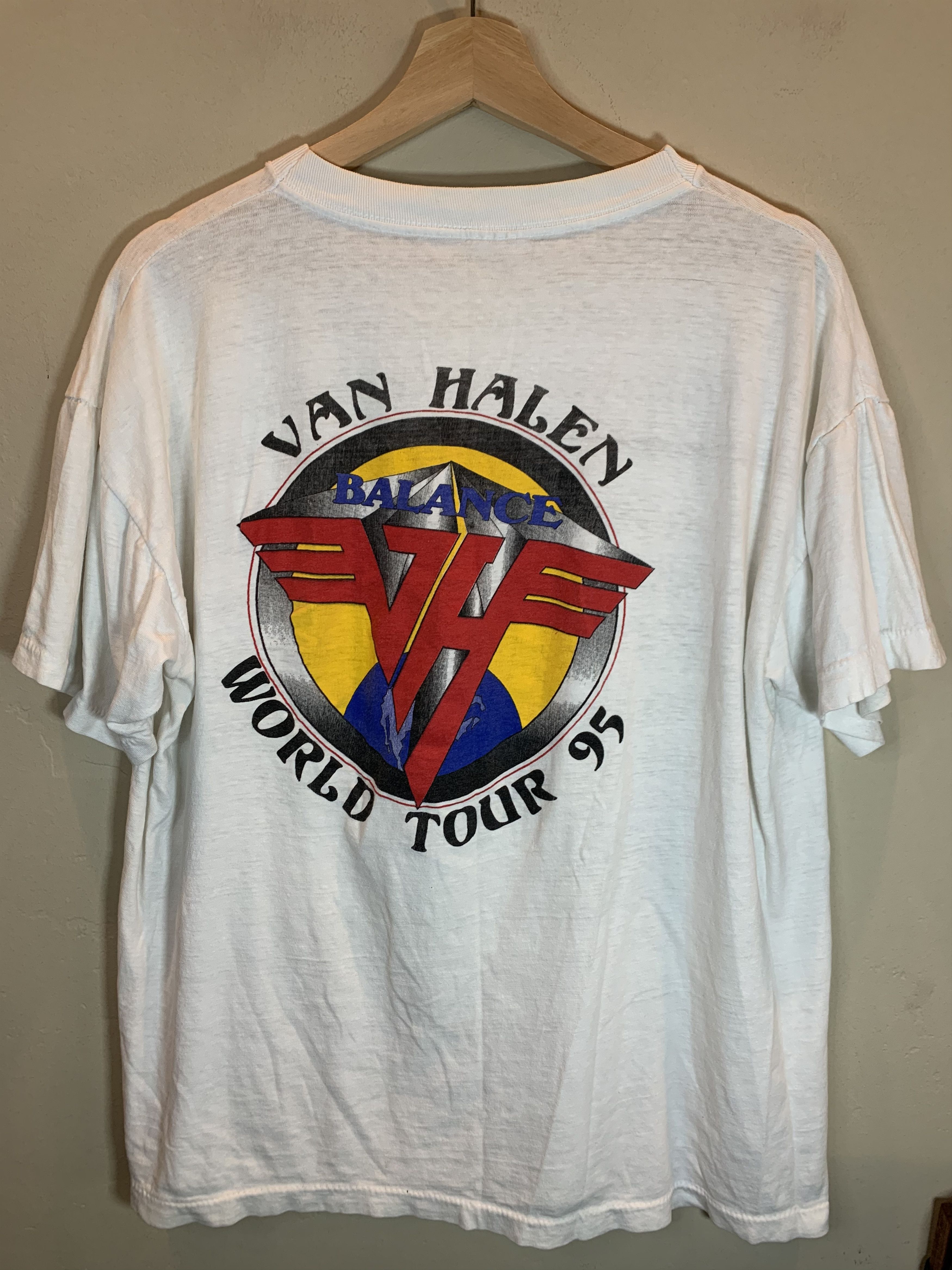 Band Tees *RARE* Vintage 90s Van Halen Balance Kickin Ass Tour T-Shirt Size US XL / EU 56 / 4 - 2 Thumbnail