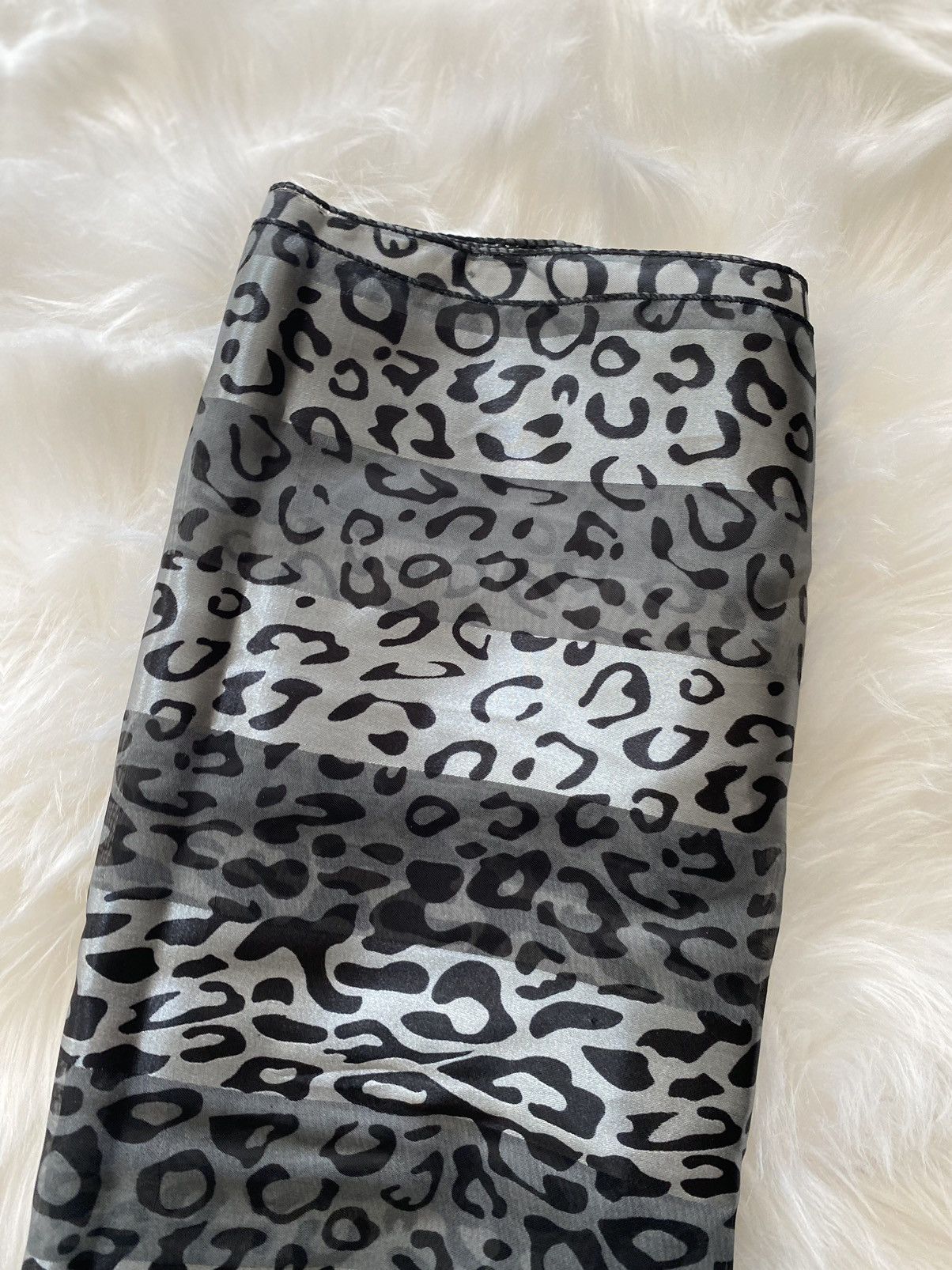 Other LVLX SILK ANIMAL PRINT SCARF Size ONE SIZE - 3 Thumbnail