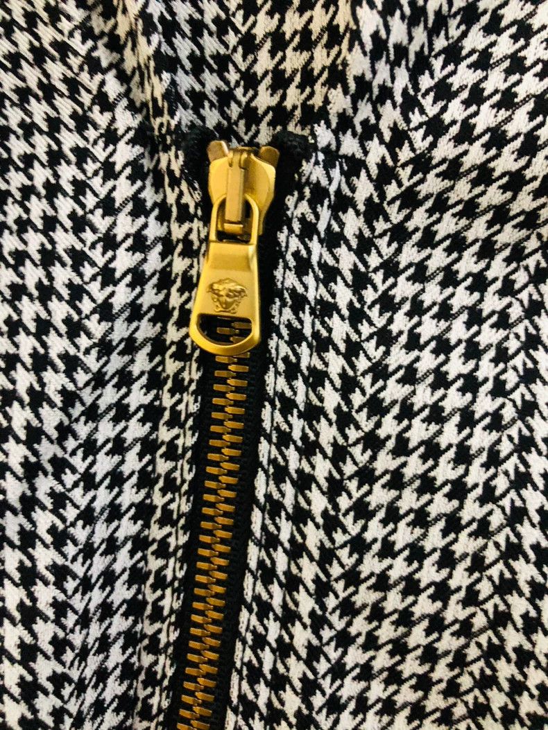 Versace Versace Jacket with a cinched waist Size XL / US 12-14 / IT 48-50 - 4 Thumbnail