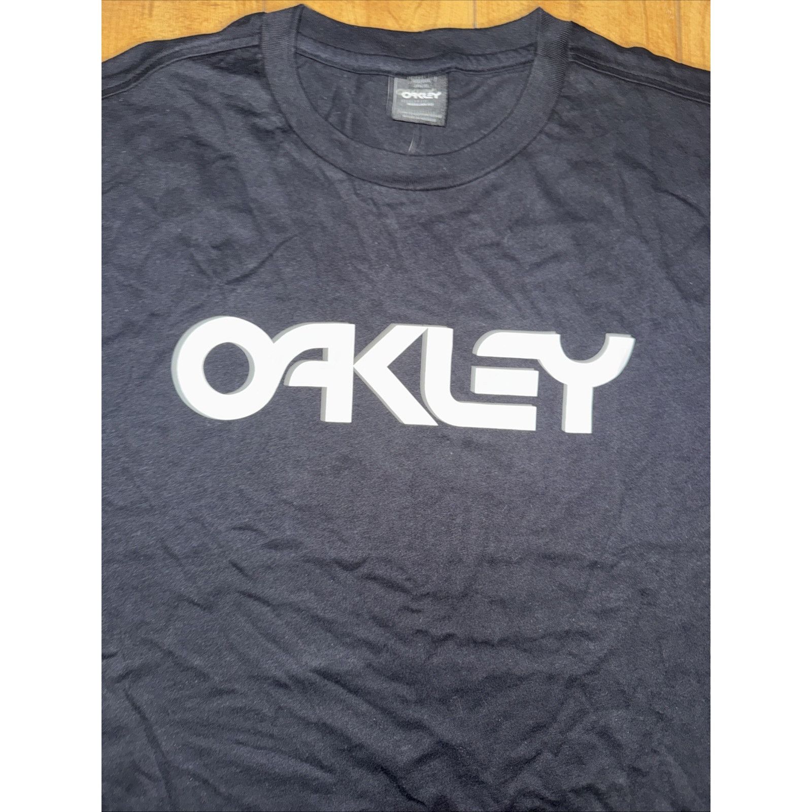 Oakley Oakley Spell Out T-Shirt Black Large 22x29 BNWT Size US L / EU 52-54 / 3 - 2 Thumbnail