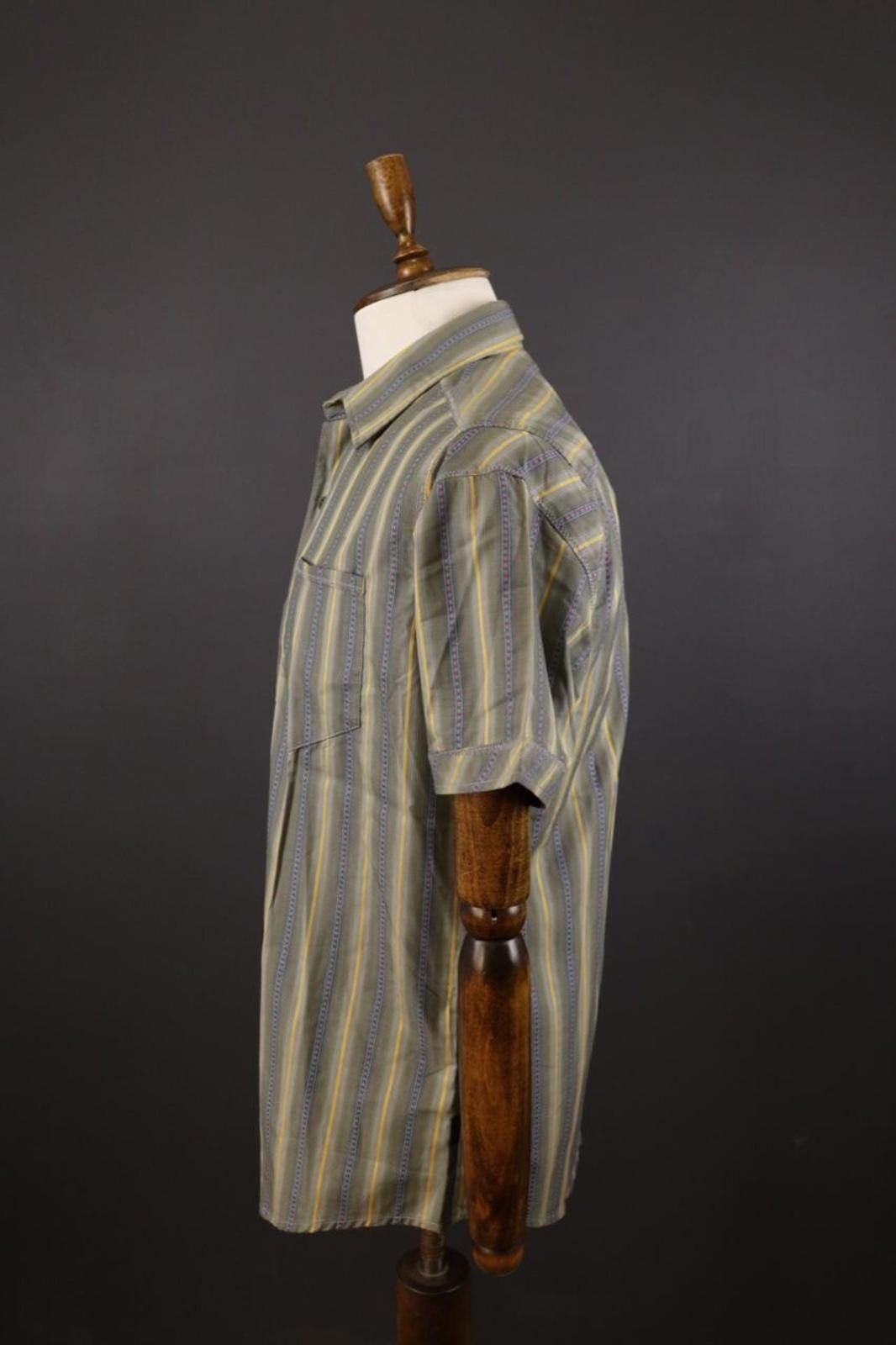 Kuhl Kuhl Multicolor Stripe Button Down Hiking Shirt Size M Size US M / EU 48-50 / 2 - 6 Thumbnail