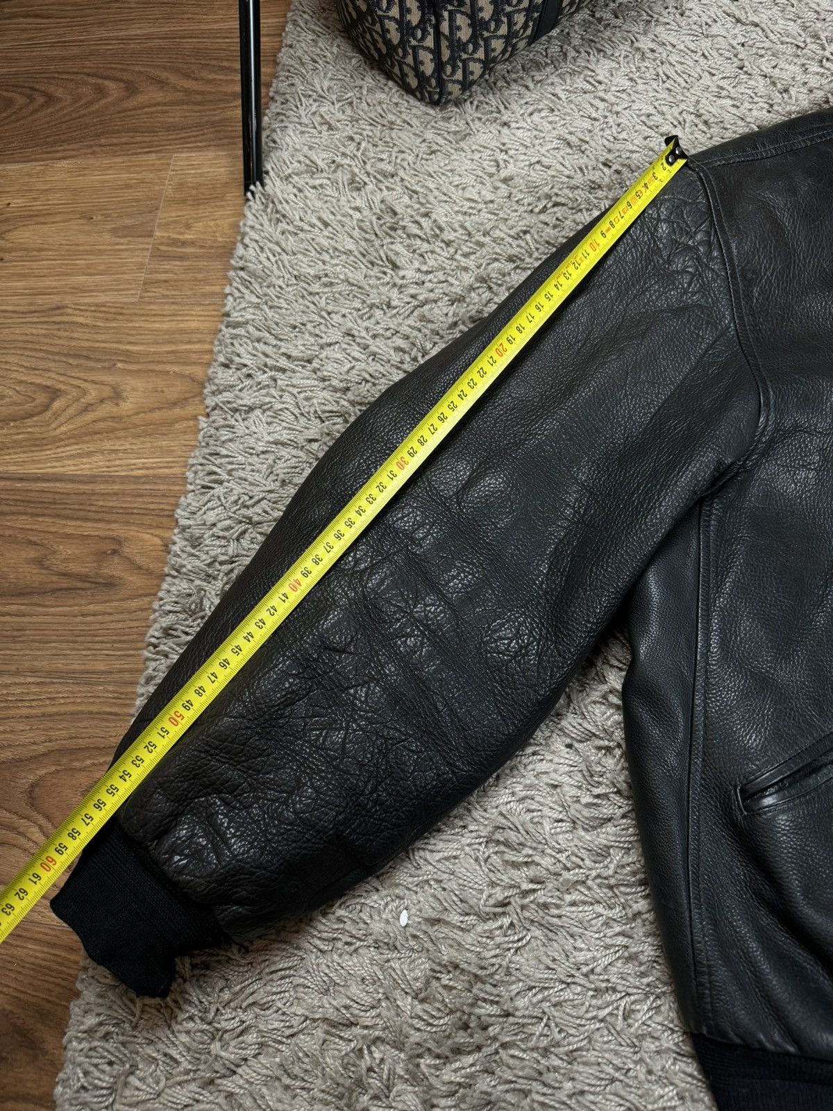 Vintage Vintage leather bomber jacket 90s original retro casual item Size US L / EU 52-54 / 3 - 5 Thumbnail