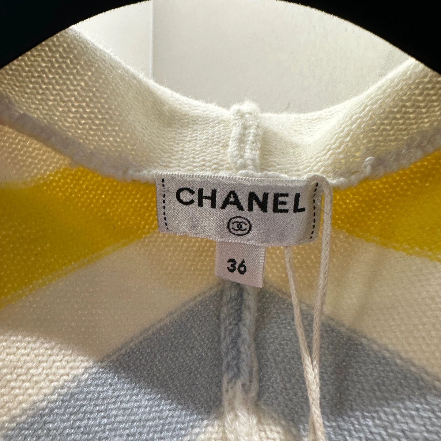 Chanel Chanel Cruise Rainbow Stripe Cashmere Jacket Women's 36 Size XS / US 0-2 / IT 36-38 - 3 Thumbnail