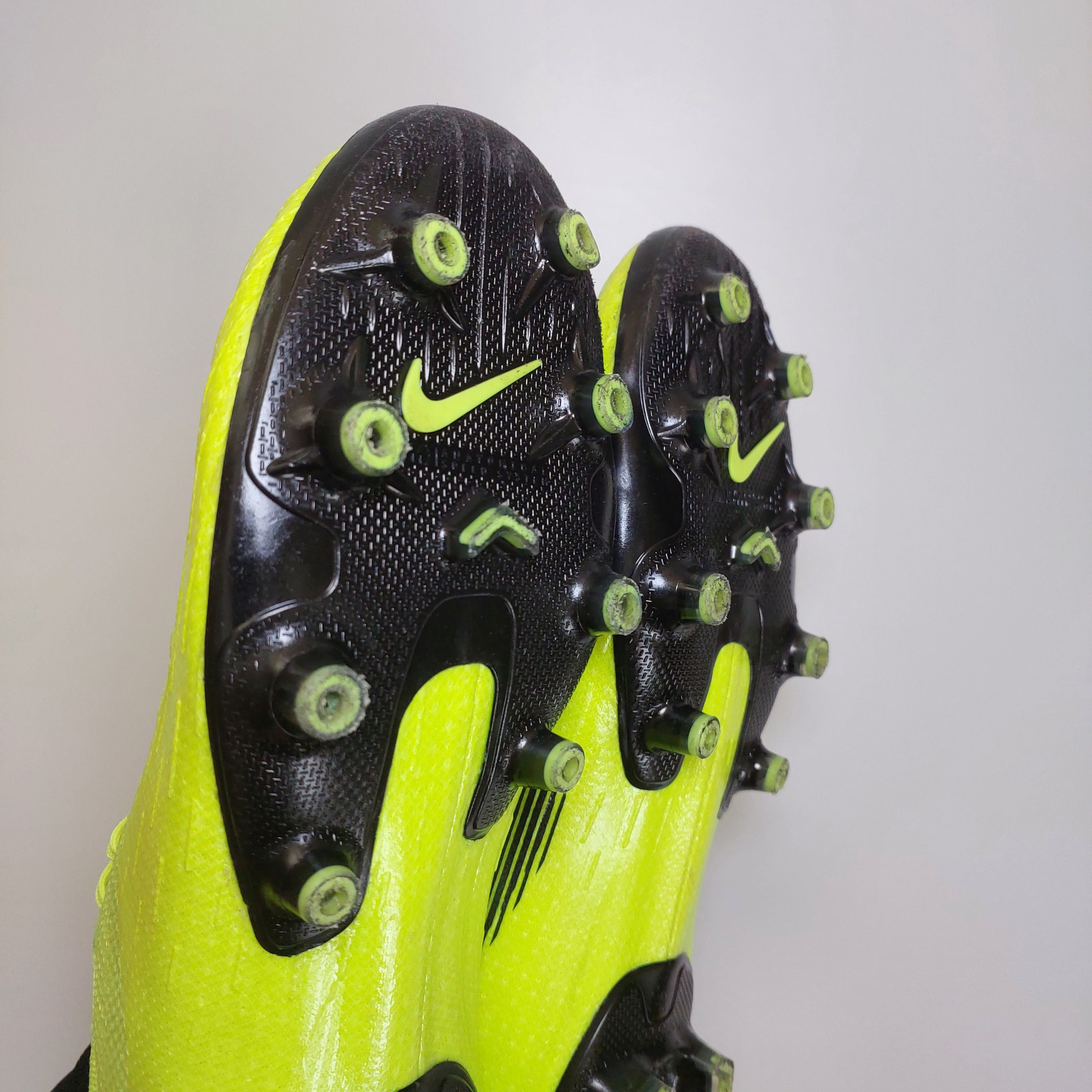 Nike Mercurial Vapor 12 Elite AG-PRO AH7379-701 US10 UK9 28CM Size US 10 / EU 43 - 10 Thumbnail