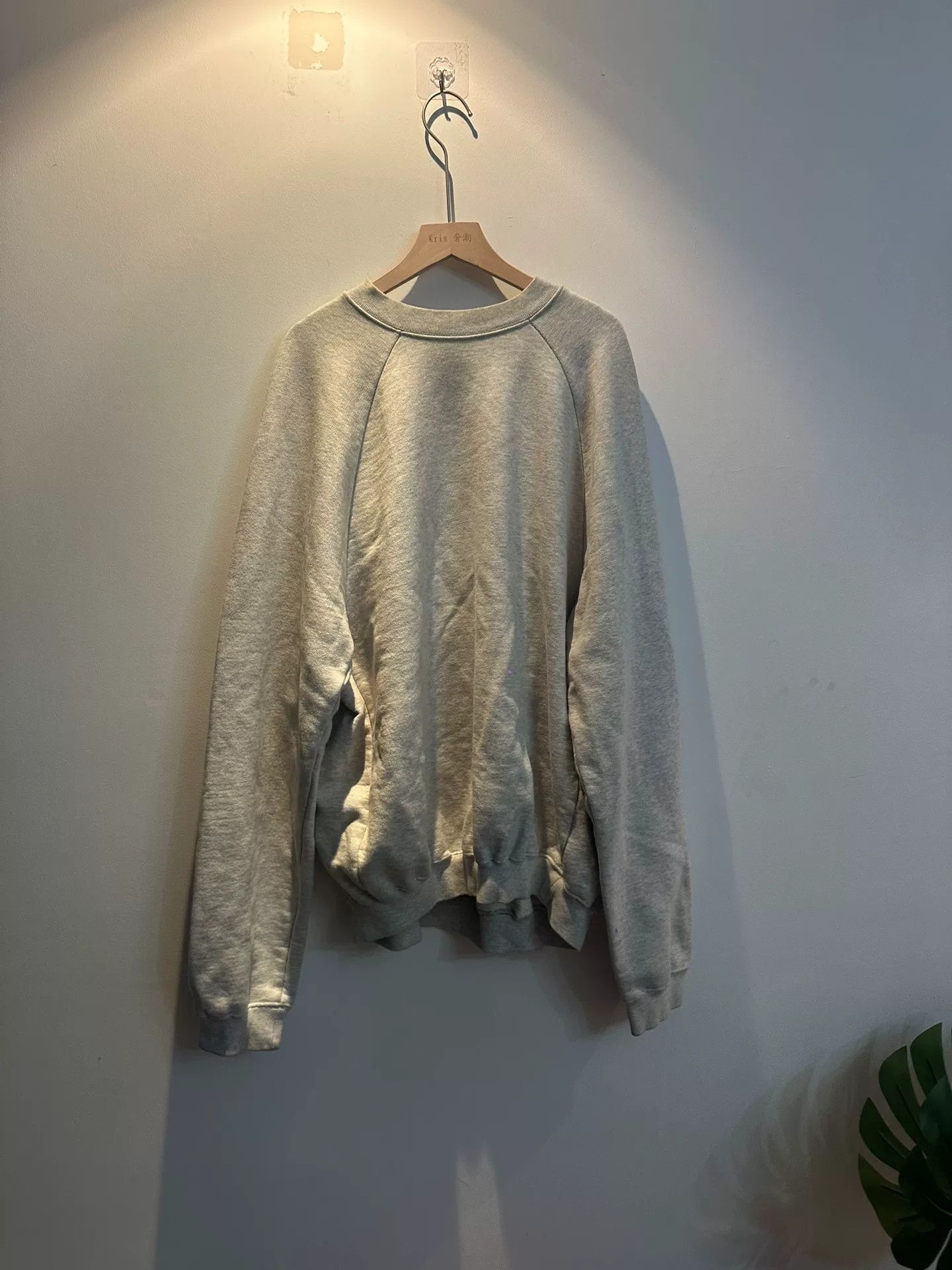 Vetements gray oversized sweatshirt with unique design Size US S / EU 44-46 / 1 - 1 Thumbnail