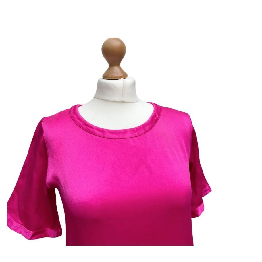 Yves Saint Laurent Vintage Pink Silk T-shirt Size M / US 6-8 / IT 42-44 - 3 Thumbnail