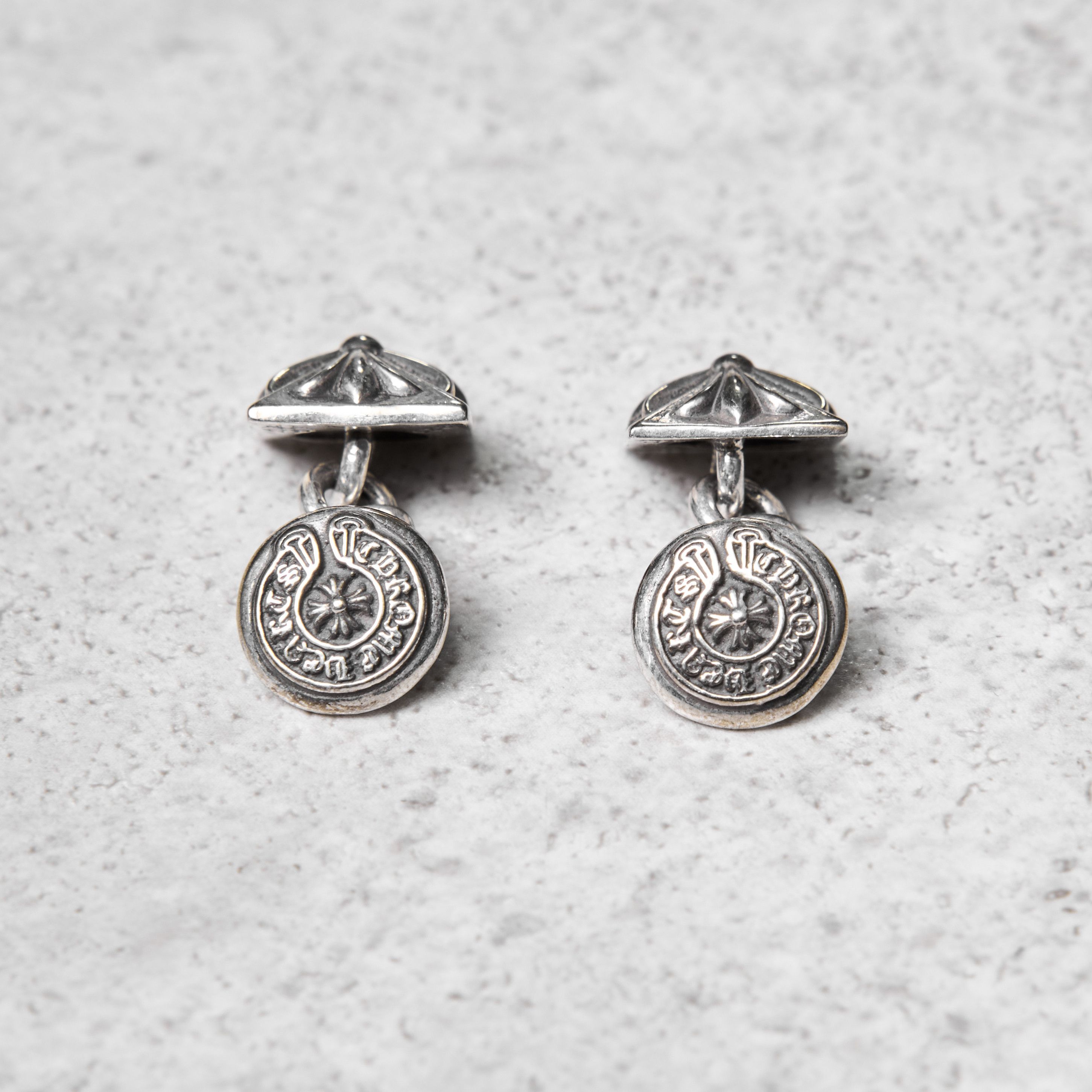 Chrome Hearts CHROME HEATS Pyramid Stud Cufflinks SILVER Size ONE SIZE - 5 Thumbnail