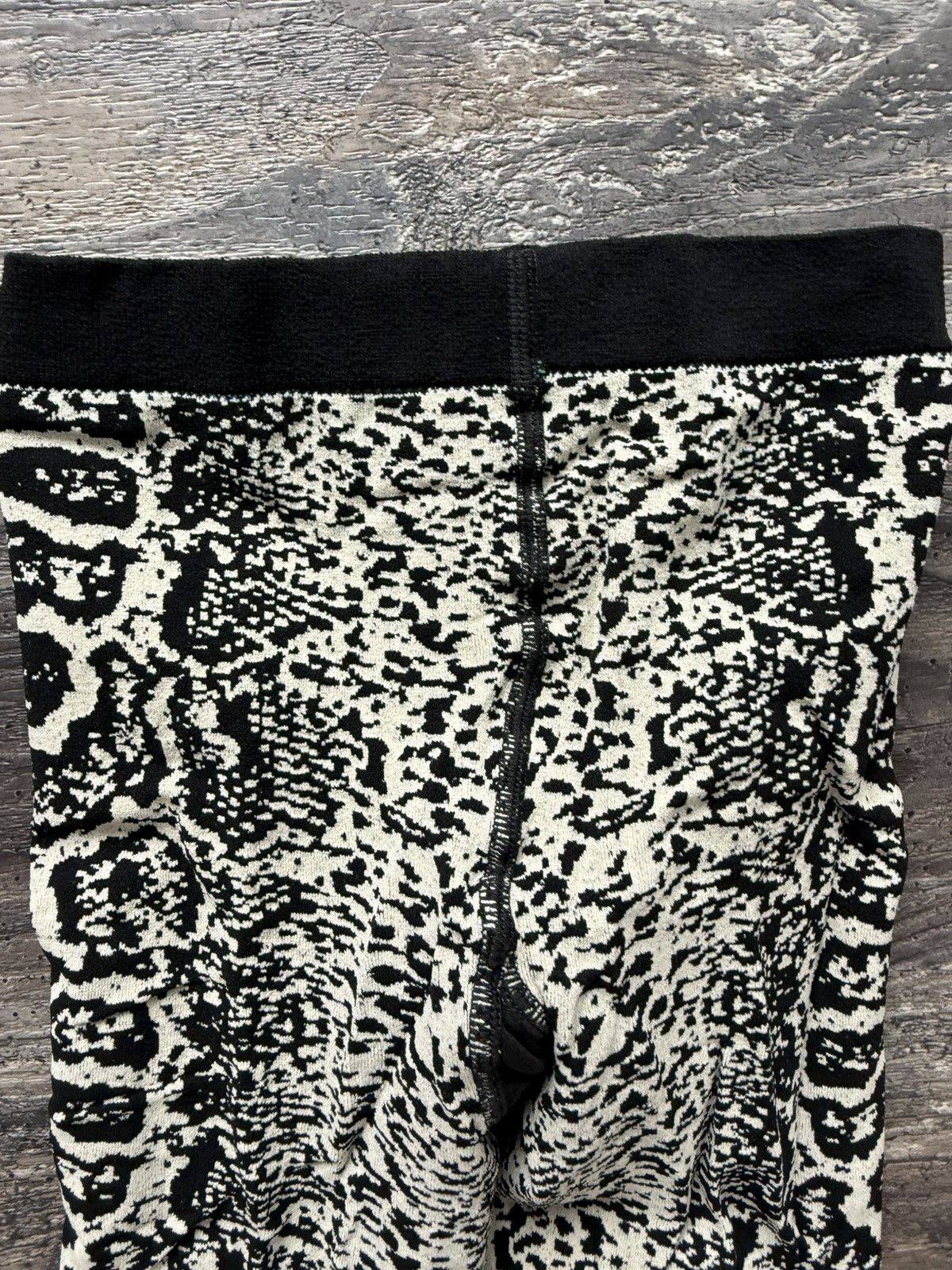 Wolford NWT - Wolford Knit Botched Snakeskin Tights Size 24" / US 00 / IT 34 - 4 Thumbnail