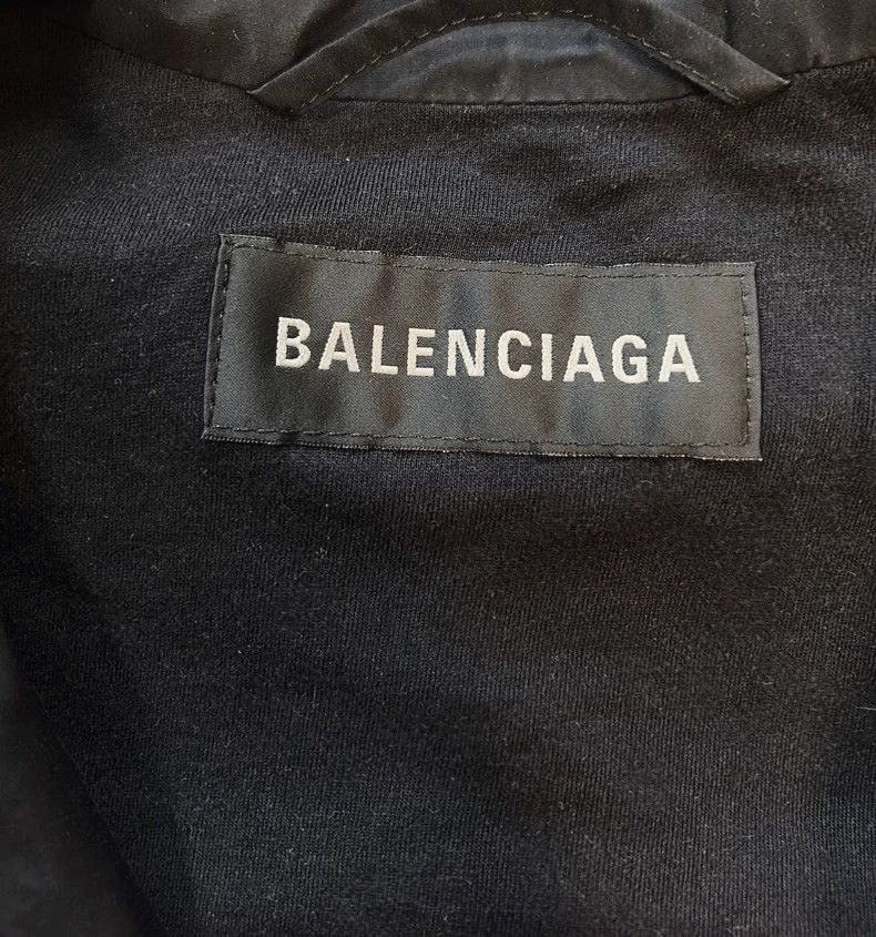 Balenciaga Balenciaga Manchester United Jersey Jacket Windbreaker Coa Size US S / EU 44-46 / 1 - 6 Thumbnail