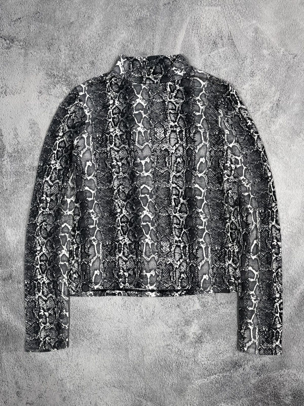 Other Vintage Y2K Japanese crocodile longsleeve turtleneck 2000s Size M / US 6-8 / IT 42-44 - 1 Thumbnail
