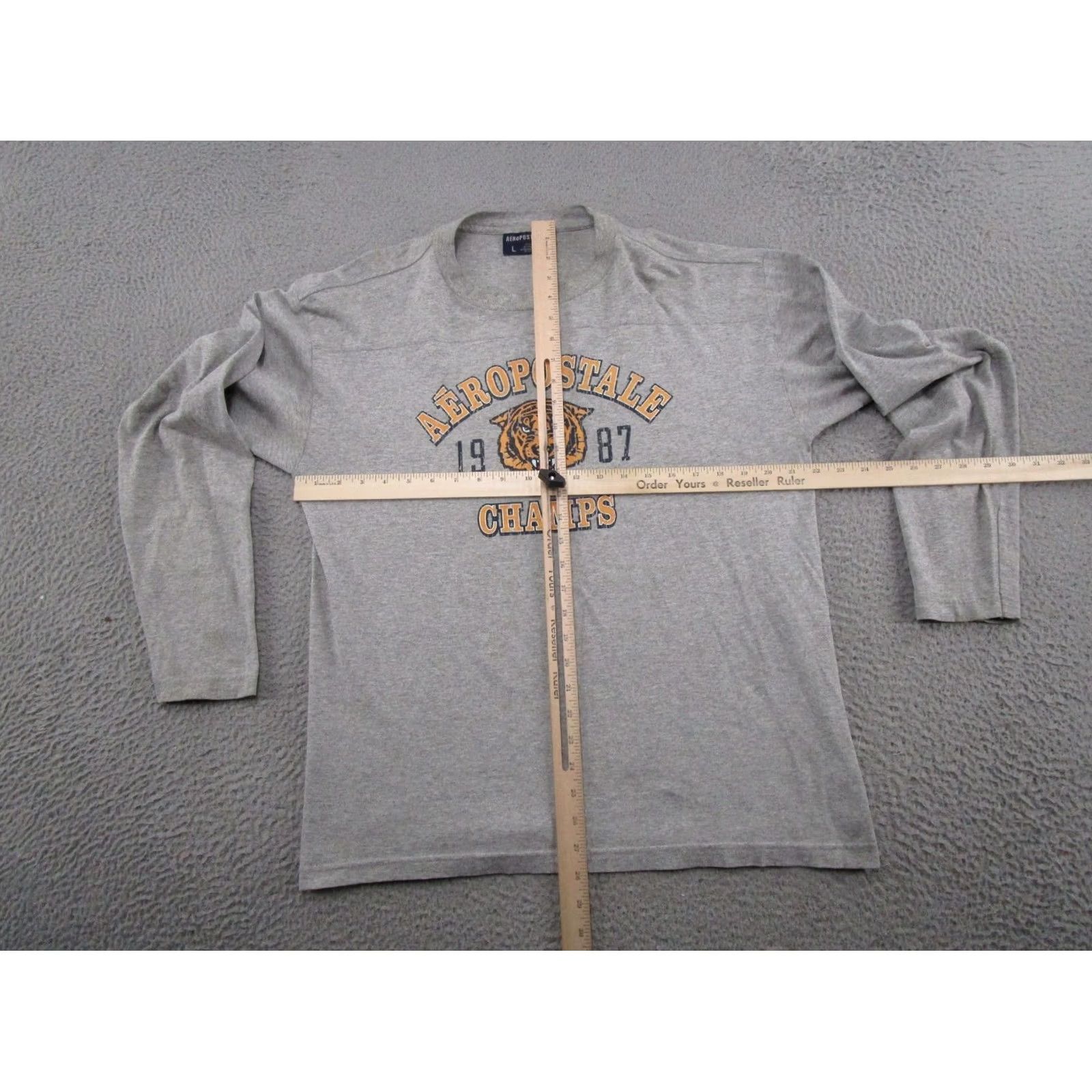 Vintage VINTAGE Aeropostale Tigers Spell Out Long Sleeve Shirt Mens L Gray 90s Shirts Mens Size US L / EU 52-54 / 3 - 7 Thumbnail