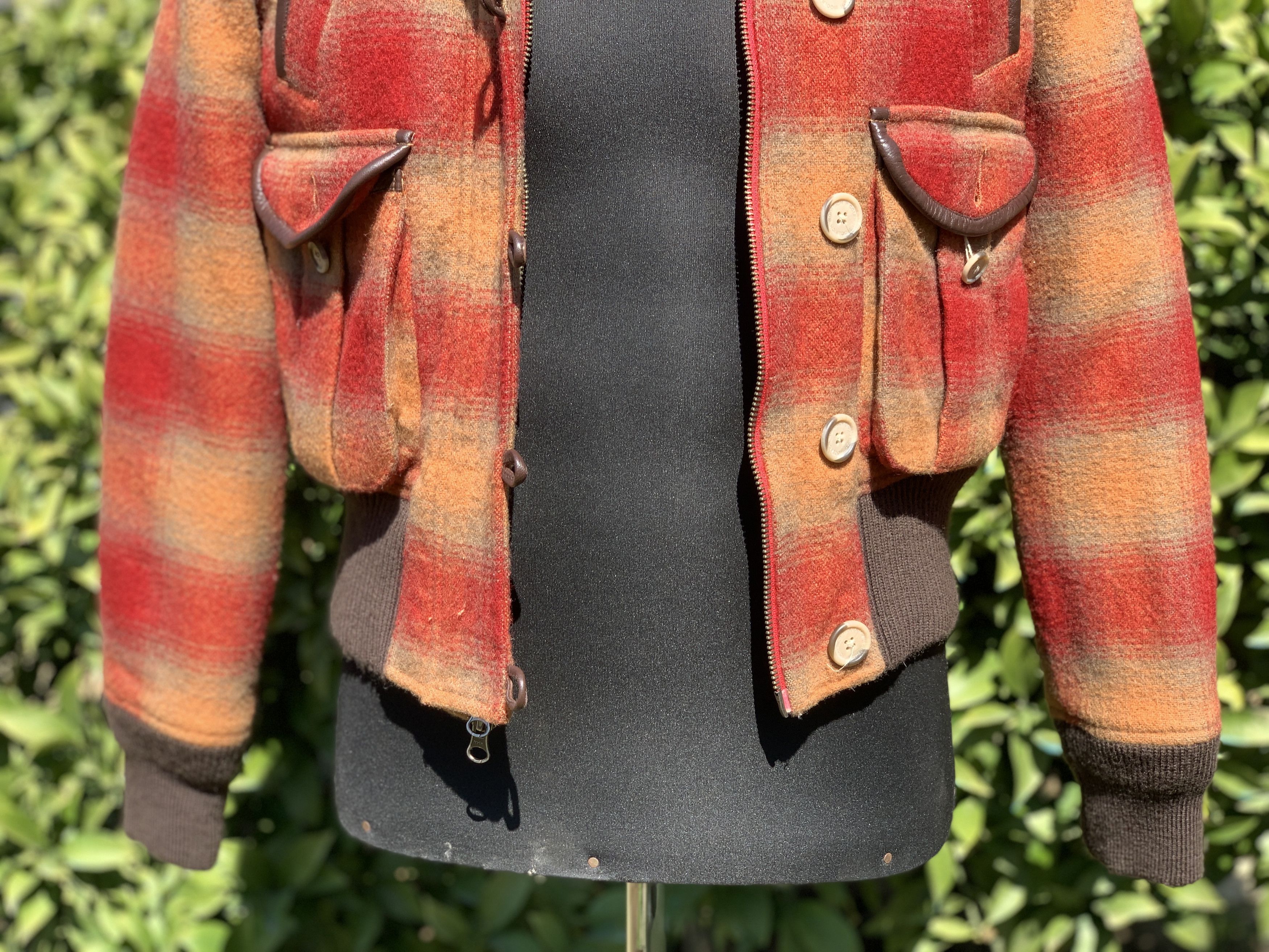 Woolrich Woolen Mills Archive Woolrich Thermolite Short Hooded Coat Plaid Size S Size S / US 4 / IT 40 - 19 Thumbnail