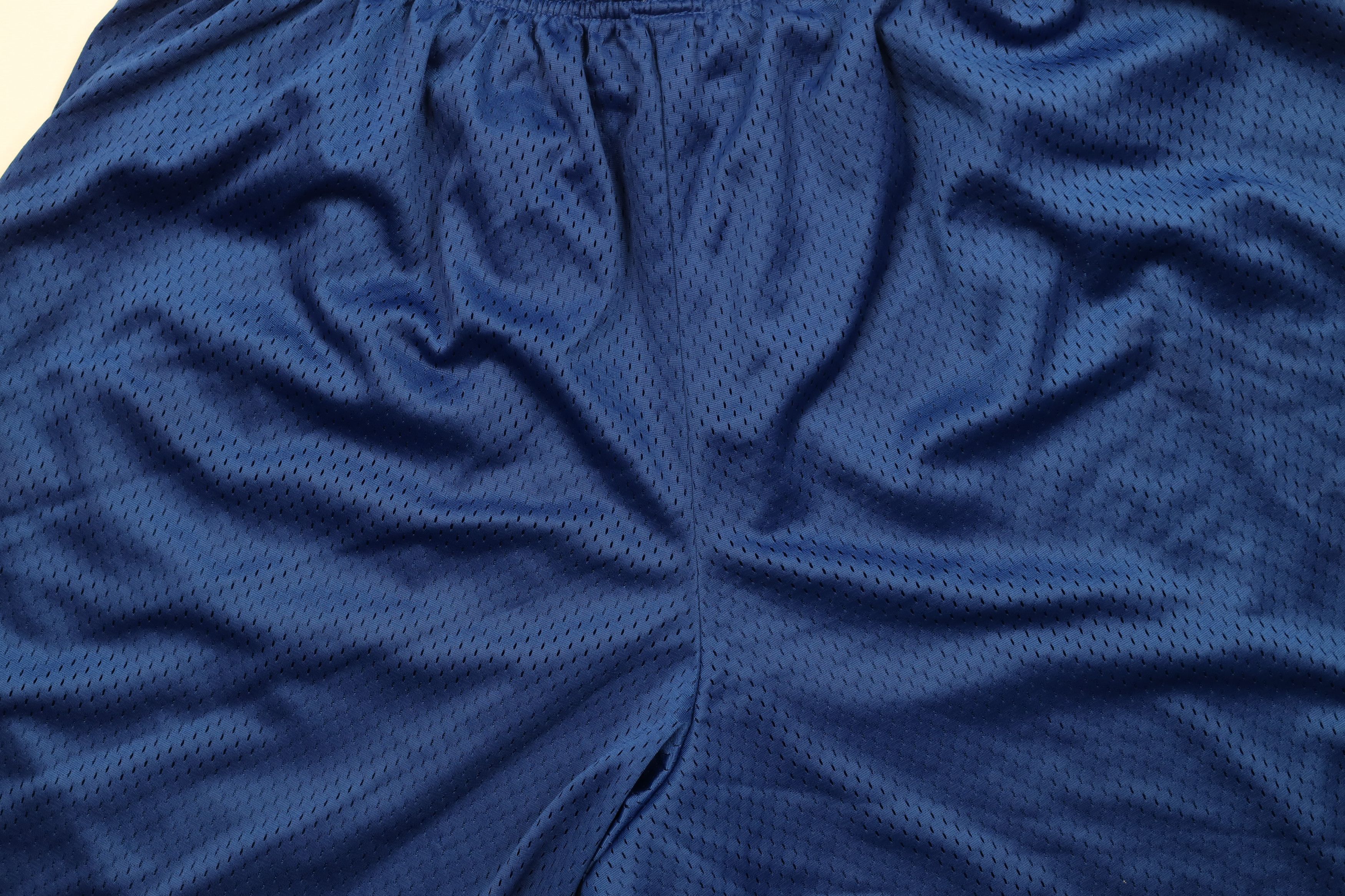 Champion Vintage Y2K Champion Logo Above Knee Mesh Shorts Royal Blue Size 38" / US 16 / IT 52 - 10 Thumbnail