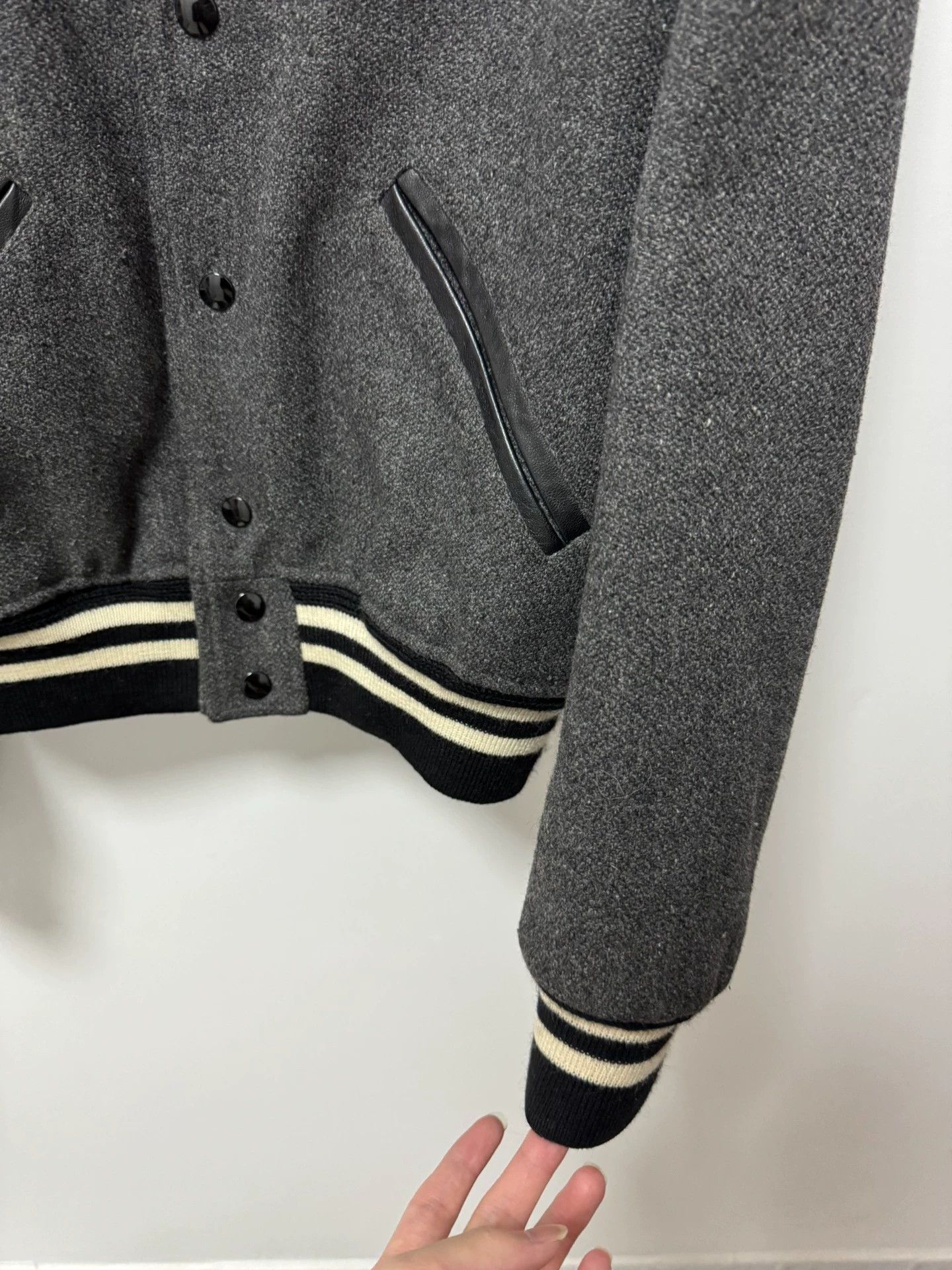 Saint Laurent Paris Saint Laurent SLP14FW Snowflake Leather Baseball Jacket Size US L / EU 52-54 / 3 - 3 Thumbnail