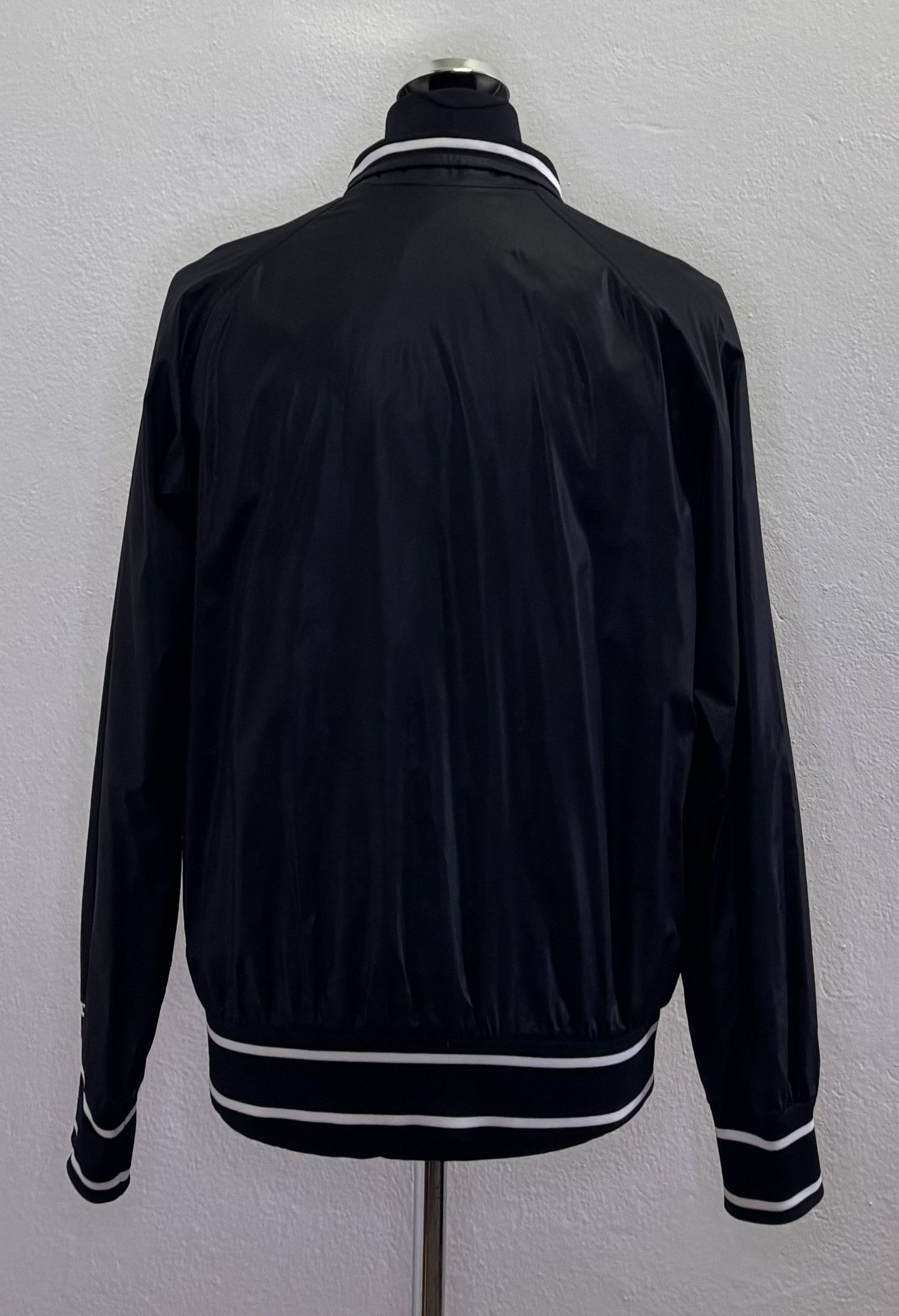 Nike Nike Black jacket size M Size US M / EU 48-50 / 2 - 2 Thumbnail