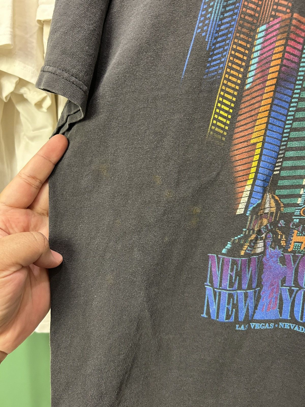 Vintage New York Art Hotel & Casino Las Vegas Nevada Liberty Size US L / EU 52-54 / 3 - 4 Thumbnail