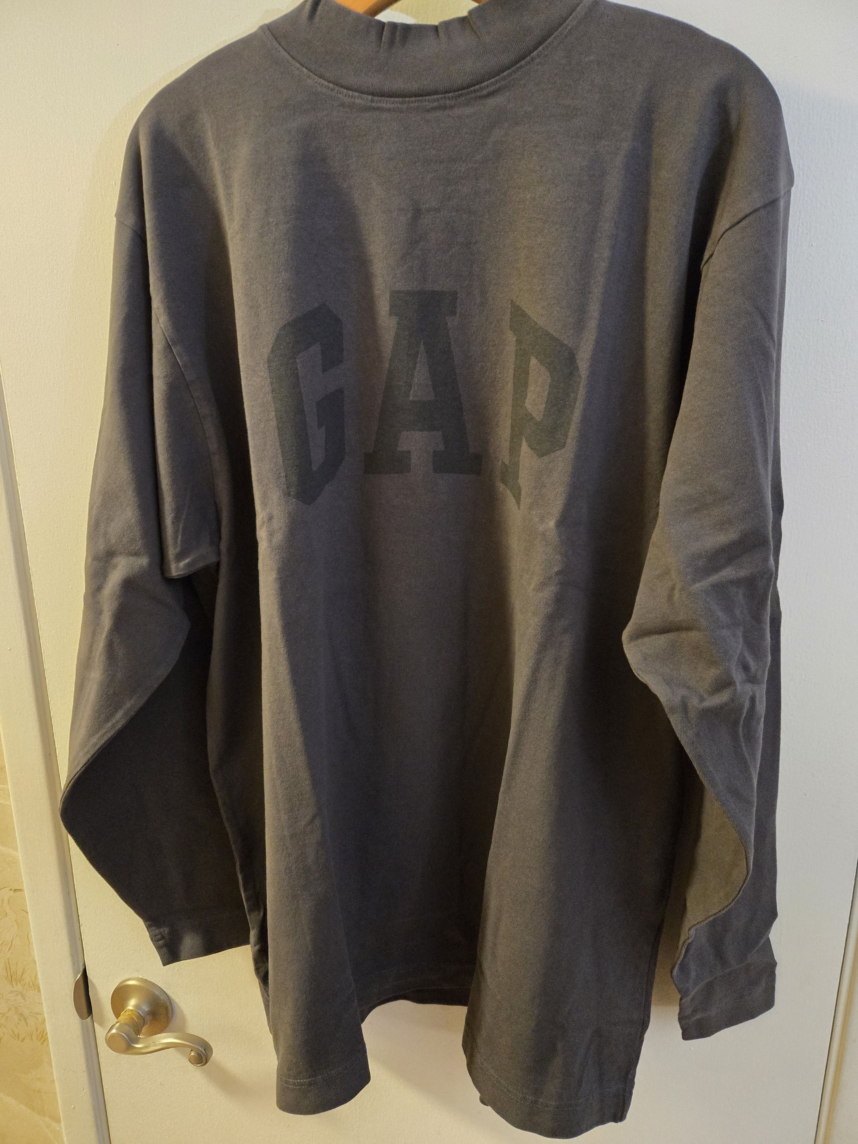 Balenciaga × Gap × Kanye West Yeezy gap balenciaga dove long sleeve tee dark green size xs Size US XS / EU 42 / 0 - 2 Thumbnail