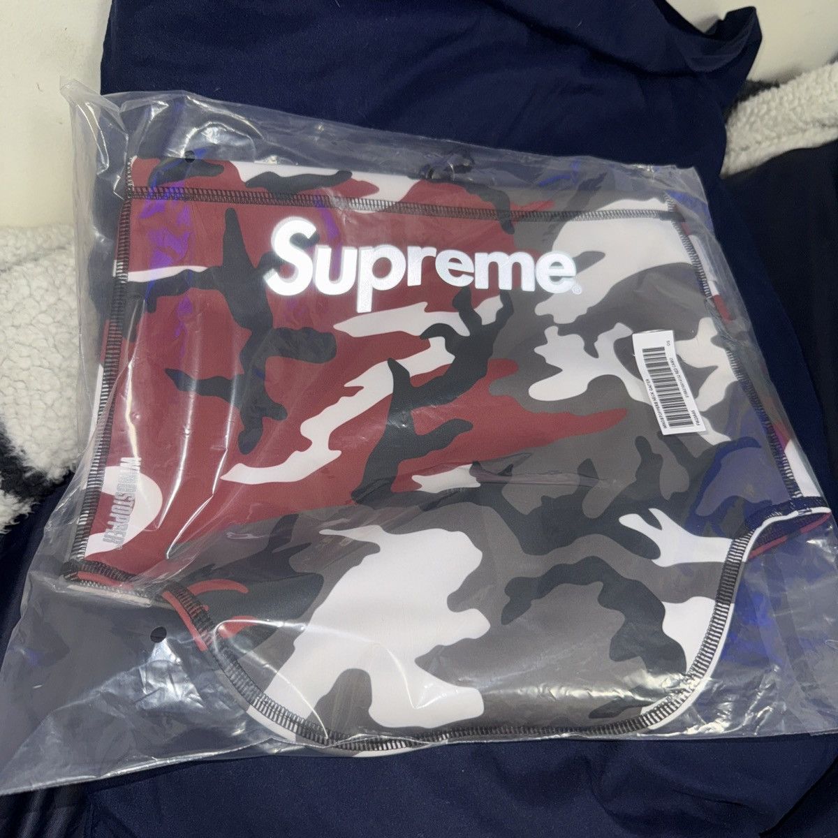 Supreme WINDSTOPPER® Neck Gaiter Size ONE SIZE - 1 Thumbnail