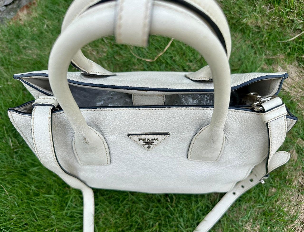Prada Authentic Prada Vitello Daino Blanco Shopping Tote Bag Size ONE SIZE - 6 Thumbnail