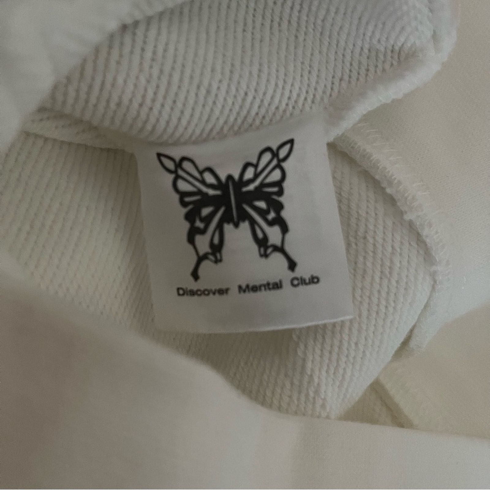 DISCOVERED Women's White Heavyweight Hoodie Butterfly DMCkal Fashion Size M / US 6-8 / IT 42-44 - 6 Thumbnail