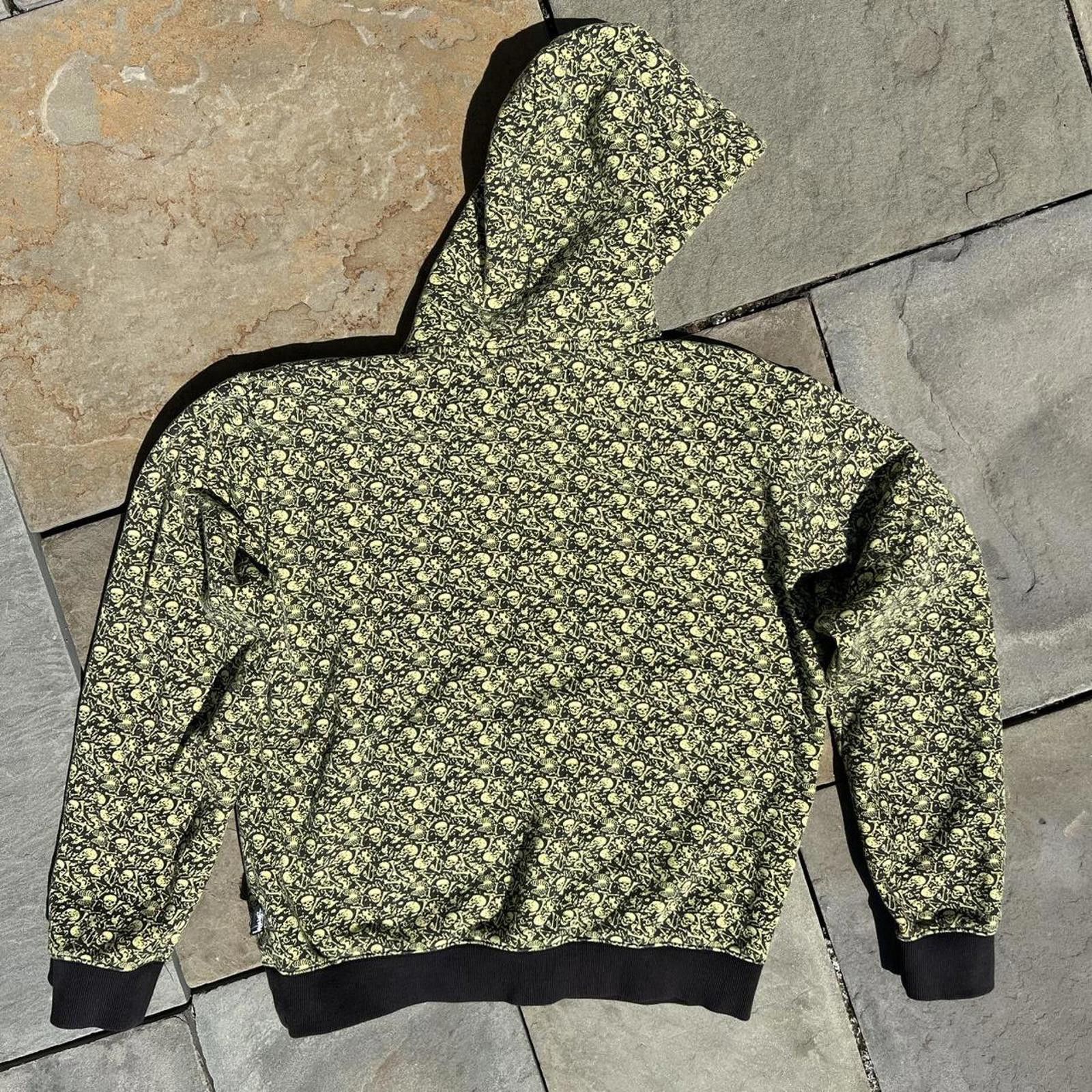 Stussy Stussy Rare Skull + Bones Pattern Hoodie Highlighter Yellow Size US M / EU 48-50 / 2 - 6 Thumbnail