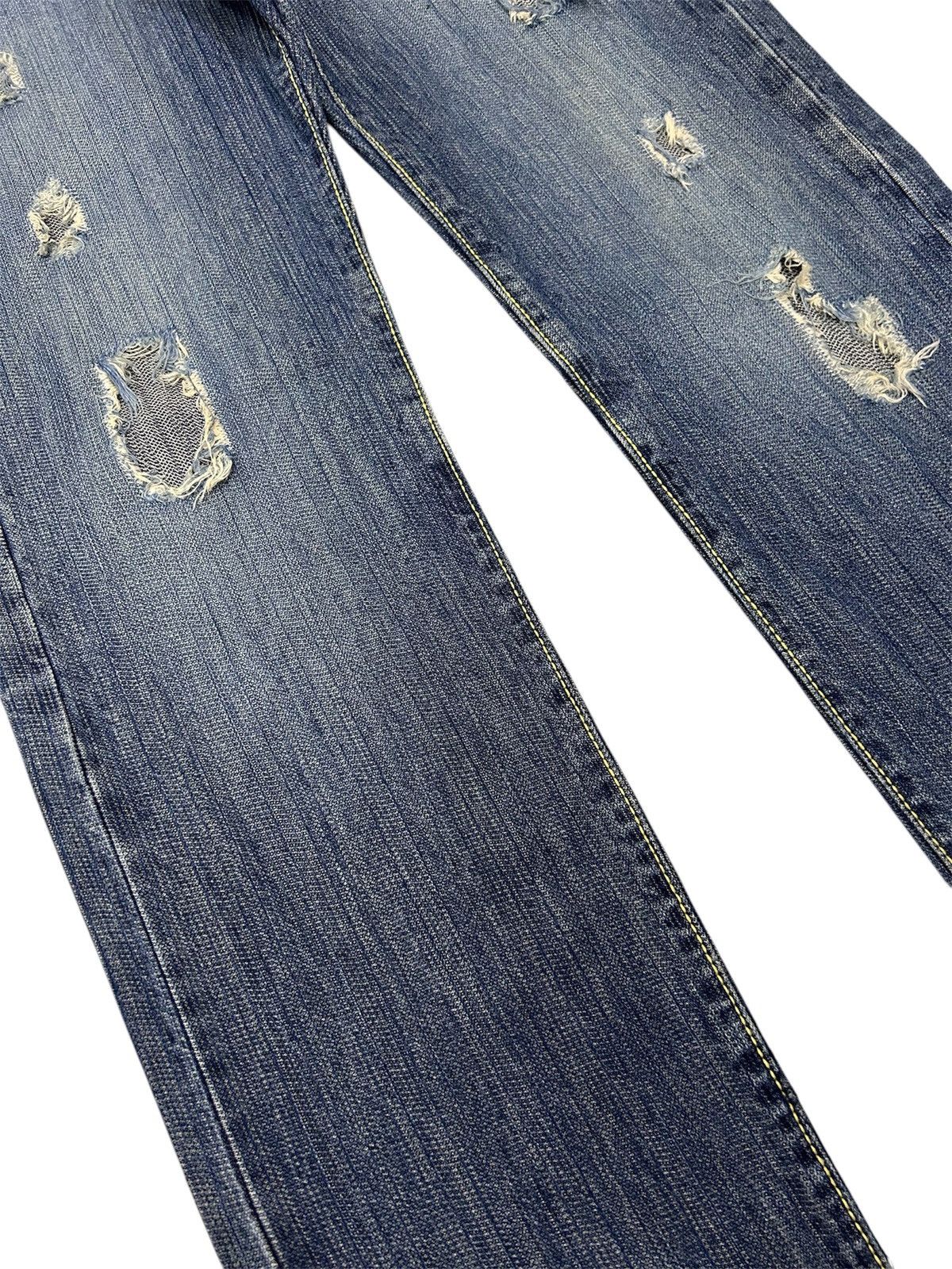 Japanese Brand × Vintage Vintage Japanese Blue Wash Denim Distressed Regular Jeans Size US 29 - 5 Thumbnail