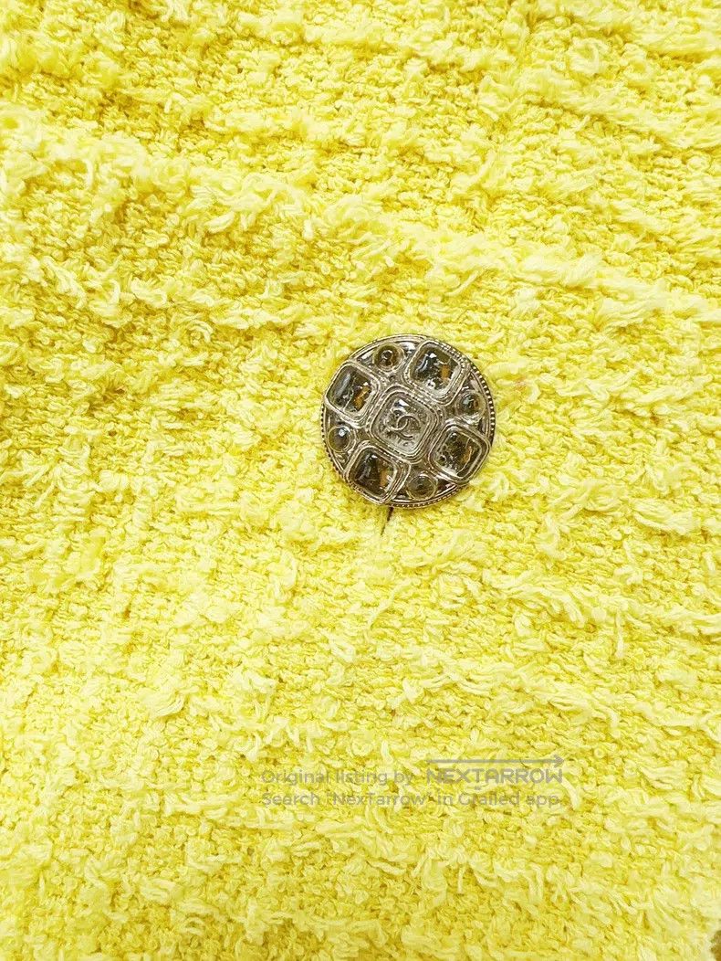 Chanel Chanel 22S Spring and Summer Series Yellow Woven Short Ski Size 24" / US 00 / IT 34 - 5 Thumbnail