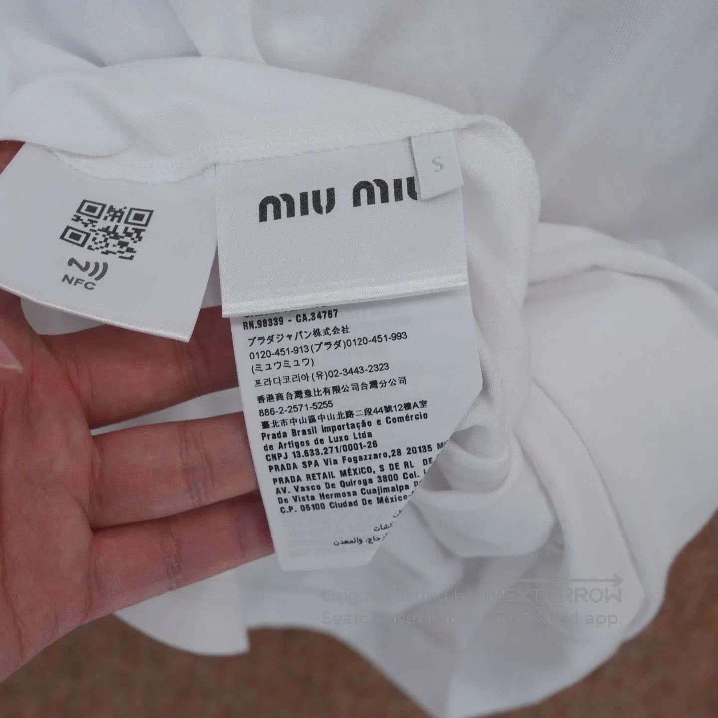 Miu Miu MIU MIU Rhinestone Logo Short-Sleeve Top. Size S / US 4 / IT 40 - 6 Thumbnail