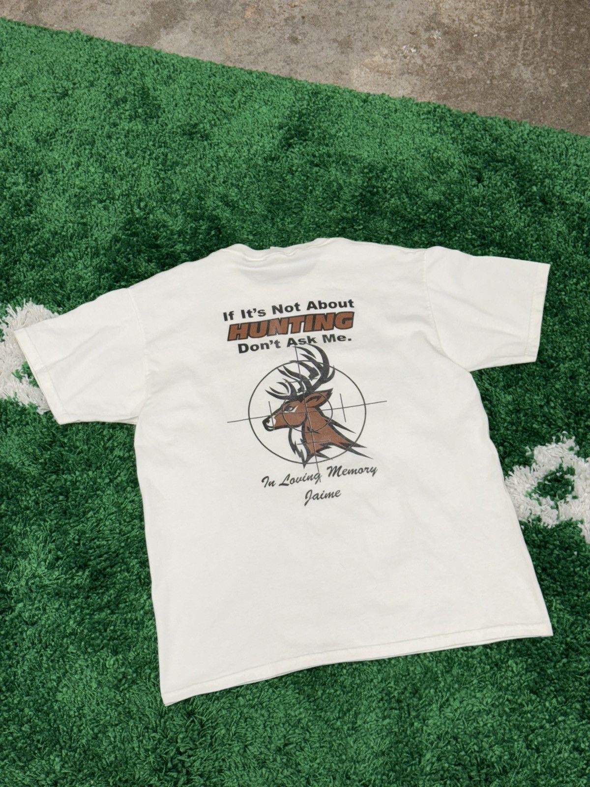 Vintage Vintage White Deer Hunting RIP R.I.P Hunt Crosshair Tee Size US L / EU 52-54 / 3 - 1 Thumbnail