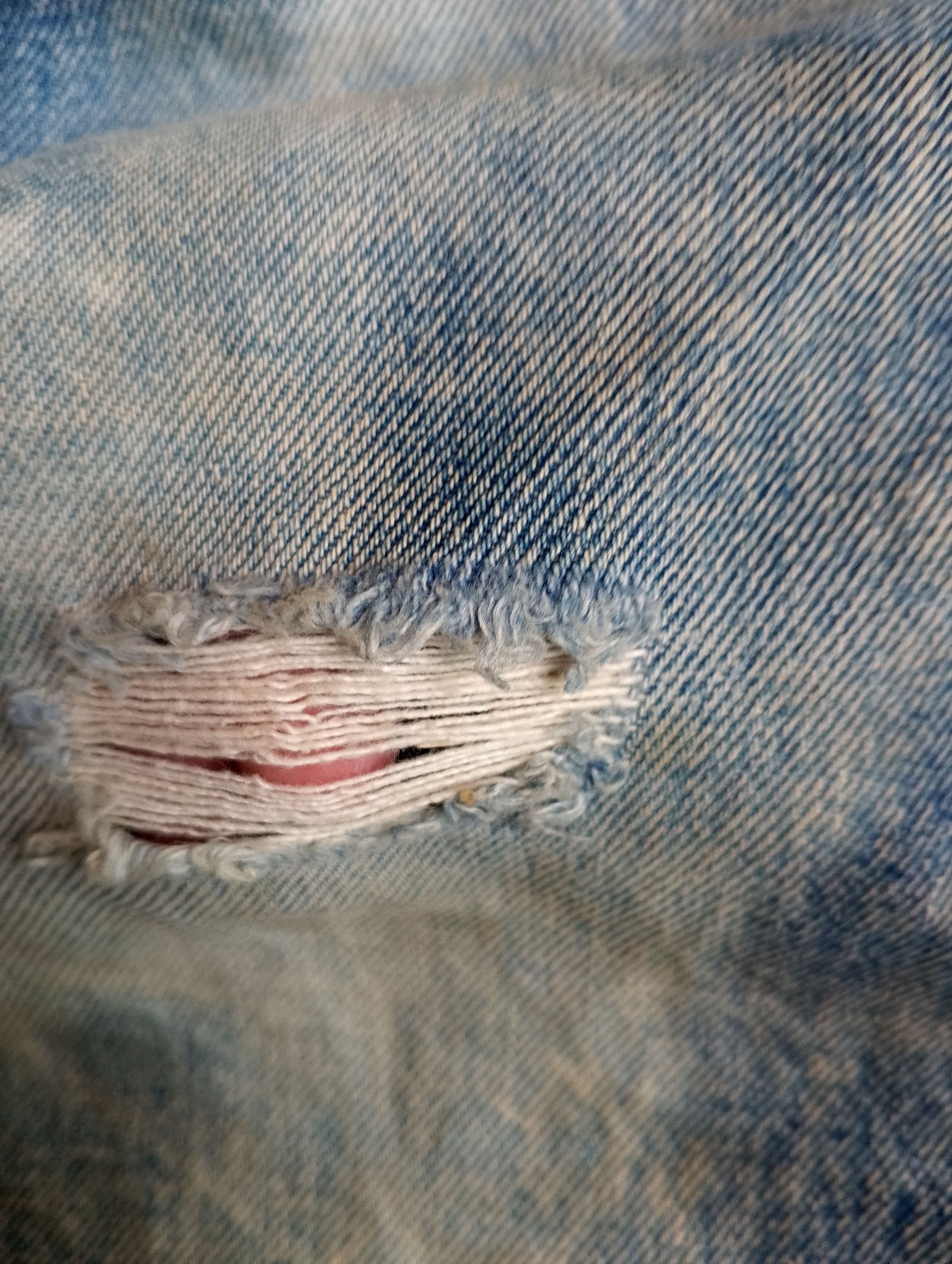 Levi's Vintage Clothing Vintage Thrashed Distressed Levi’s 501 Jeans Size US 31 - 19 Thumbnail