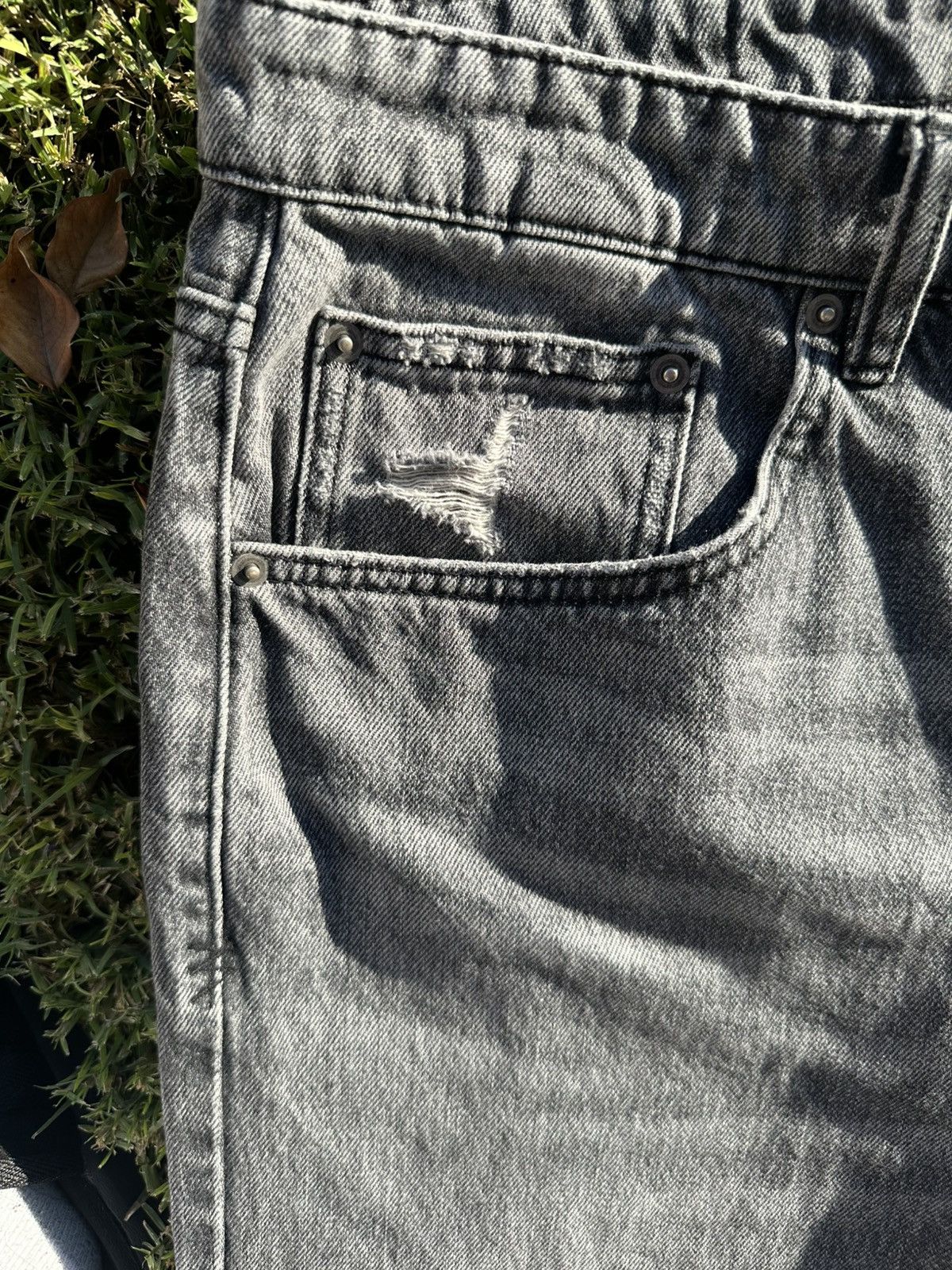 Ksubi Smoked Gray Straight Leg Ksubi Jeans Size US 33 - 6 Thumbnail