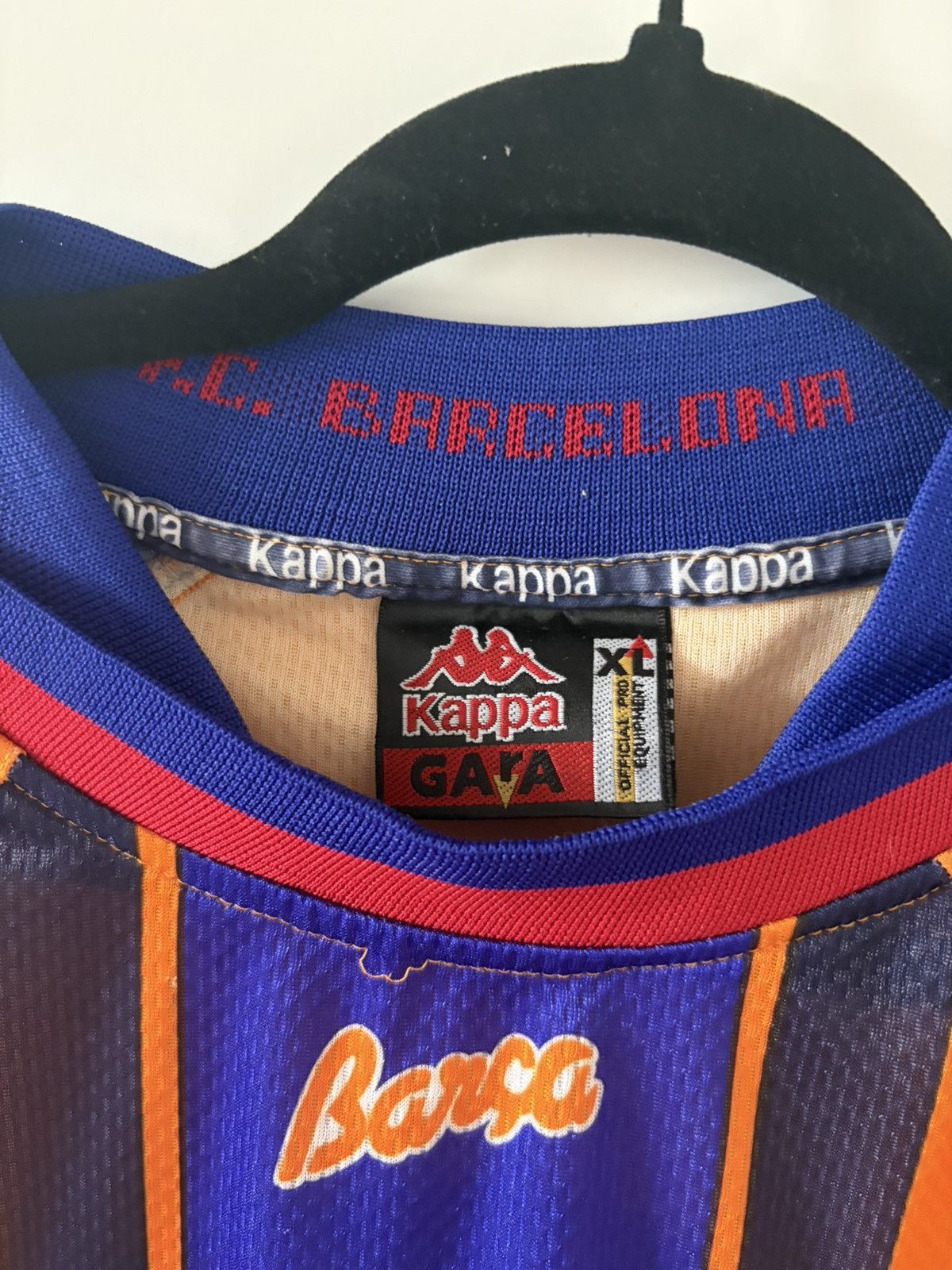 Custo Barcelona Barcelona kappa 1997/1998 Away Vintage Soccer Jersey Size US XL / EU 56 / 4 - 3 Thumbnail