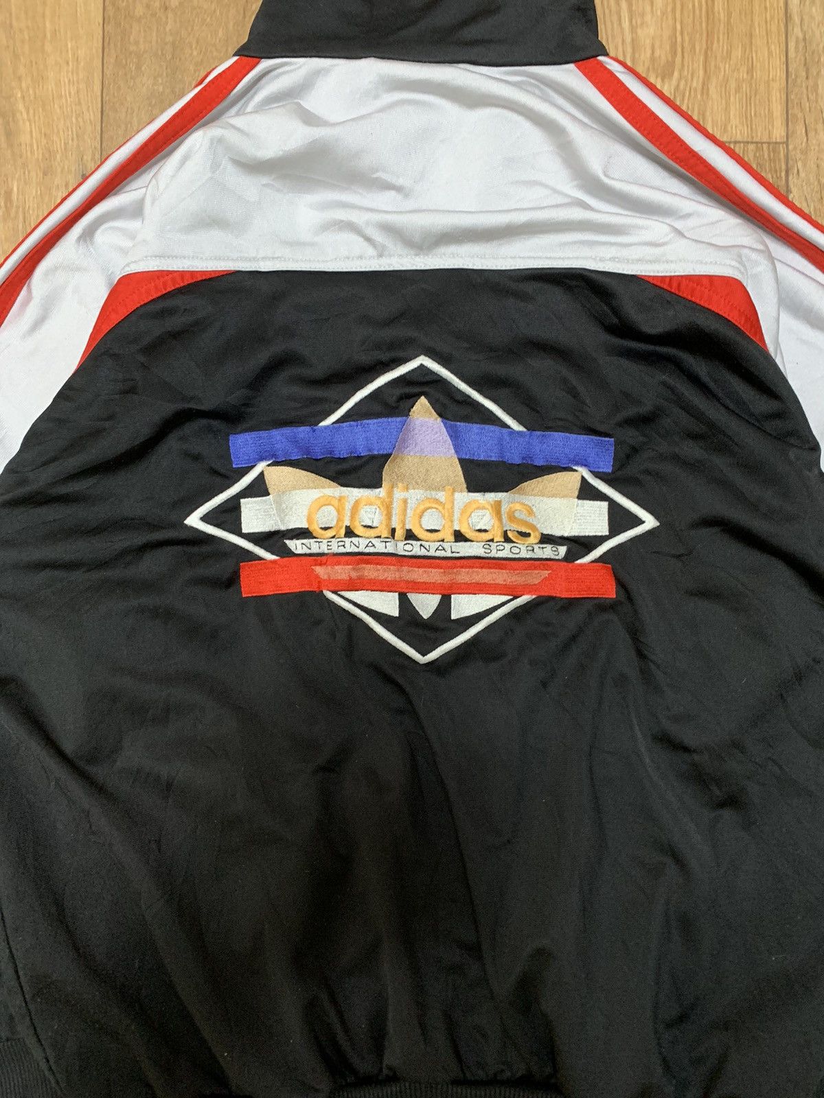Adidas Rare Adidas International Sports Vintage Windbreaker Size US L / EU 52-54 / 3 - 11 Thumbnail