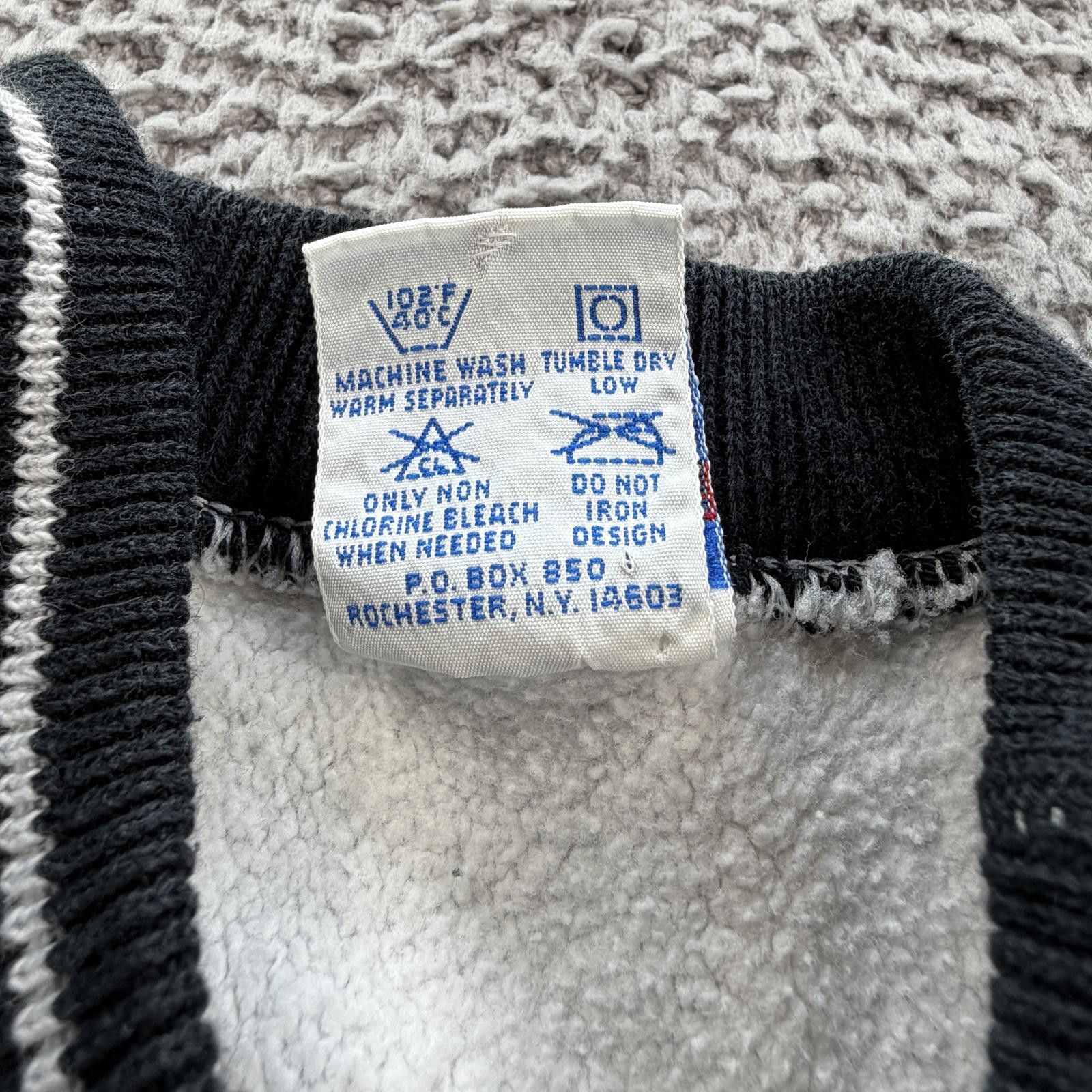 Champion Vintage 90s Champion Reverse Weave Crewneck Sweatshirt XL US Size US XL / EU 56 / 4 - 5 Thumbnail