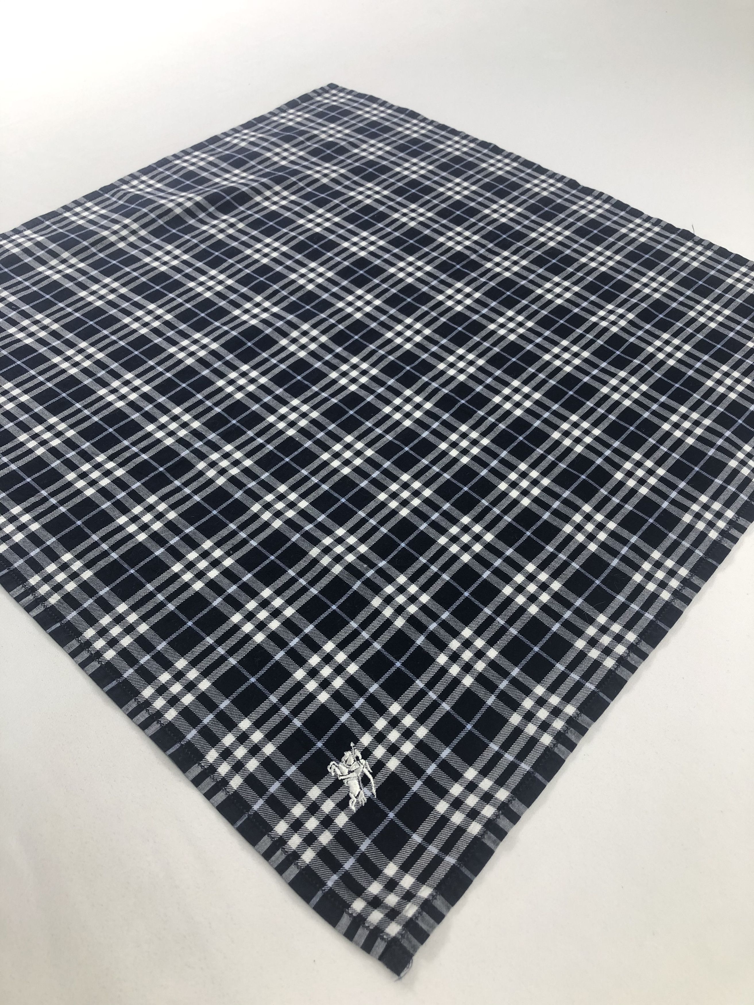 Burberry Burberry Handkerchief / Bandana / Neckerchief Size ONE SIZE - 3 Thumbnail
