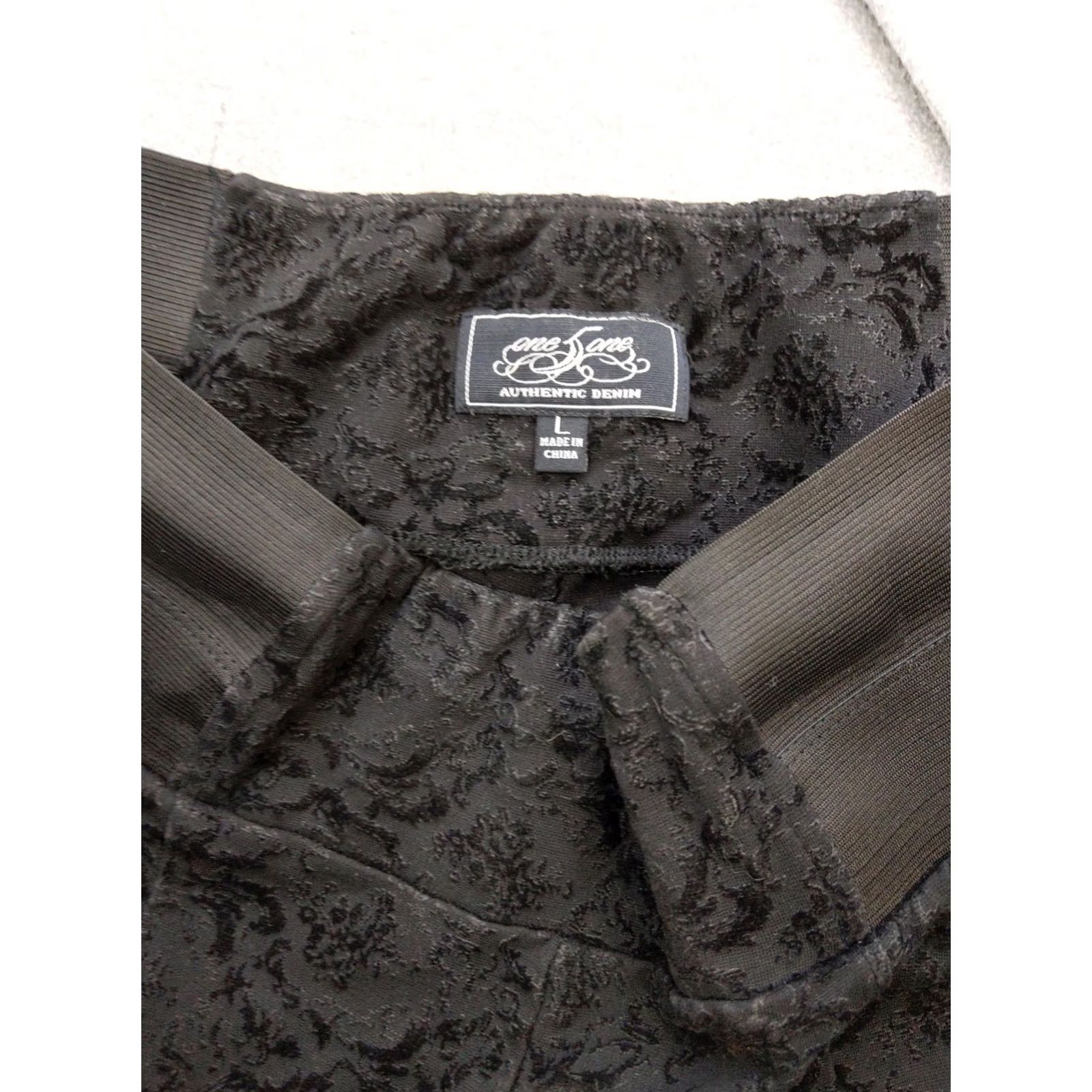 Velvet One 5 Pants Womens L Black Velvet Floral Skinny Jegging Stretch Pull Size 36" / US 14 / IT 50 - 3 Thumbnail