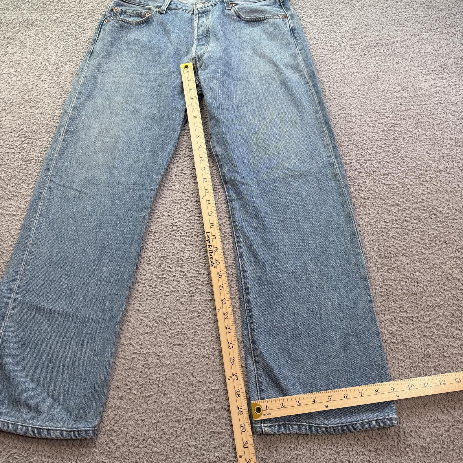 Levi's Levis 501 Jeans Mens 36x32 Light Wash Straight Leg Button Size US 36 / EU 52 - 5 Thumbnail